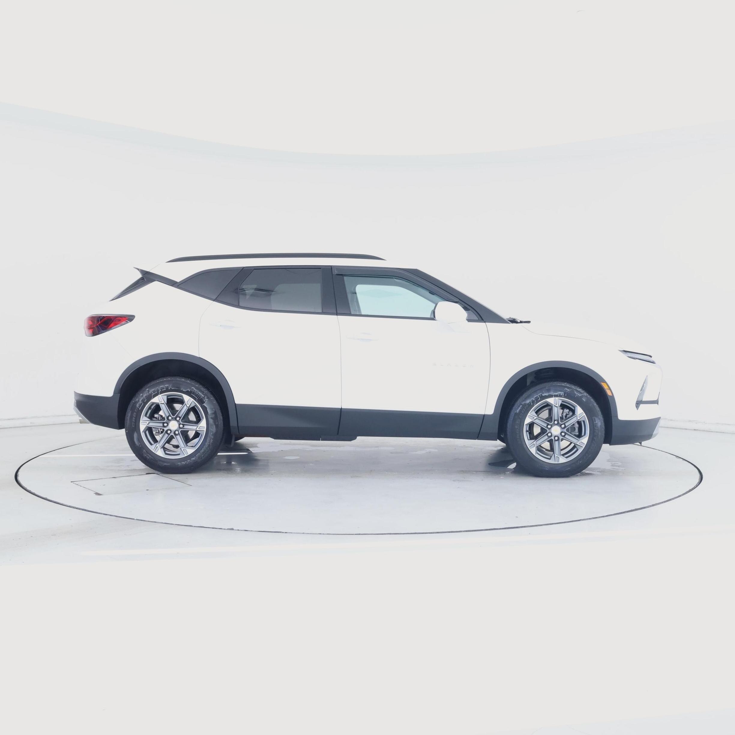 Thumbnail: 2023 Chevrolet Blazer - 7