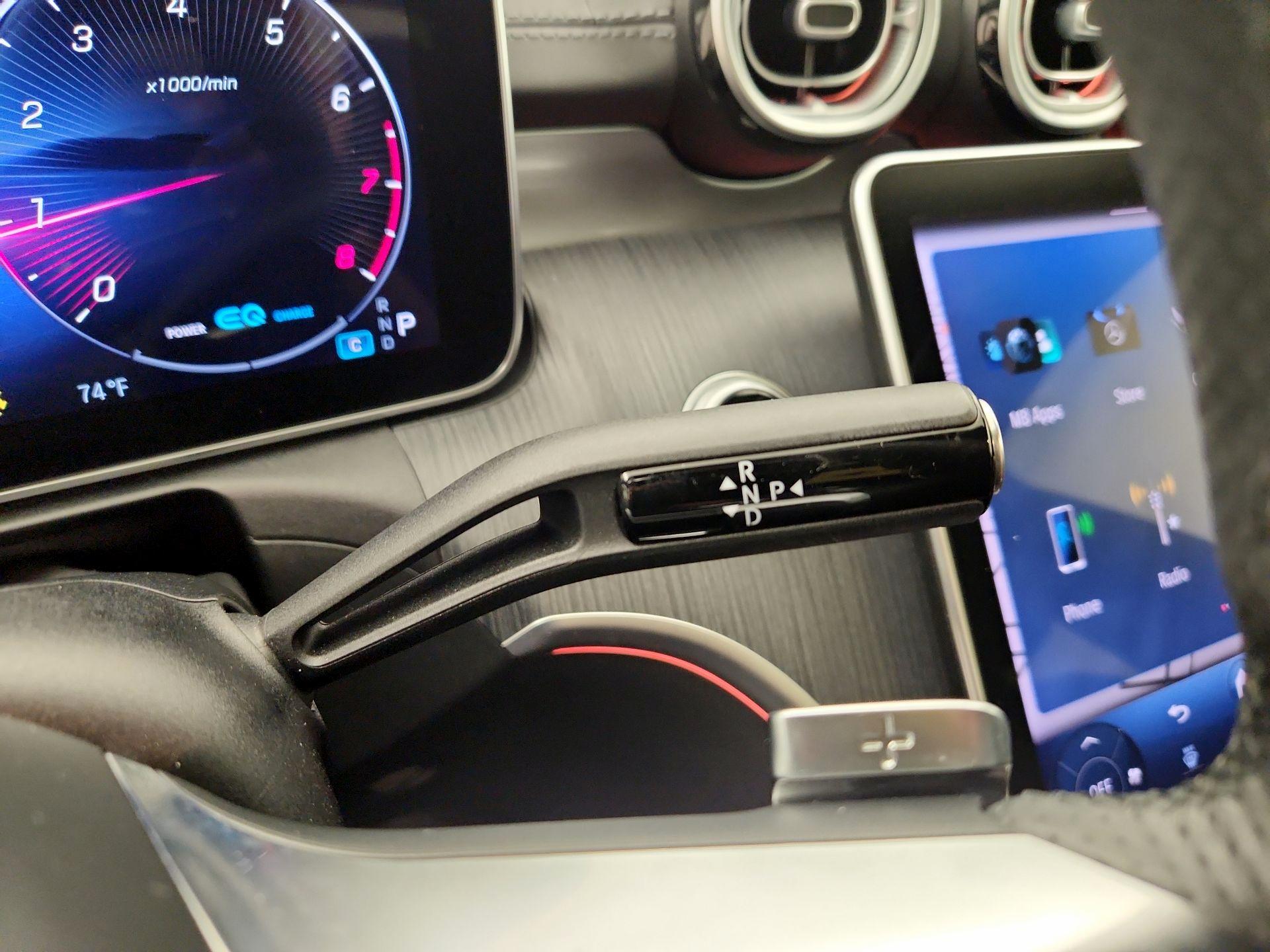 Thumbnail: 2022 Mercedes-Benz C-Class - 18