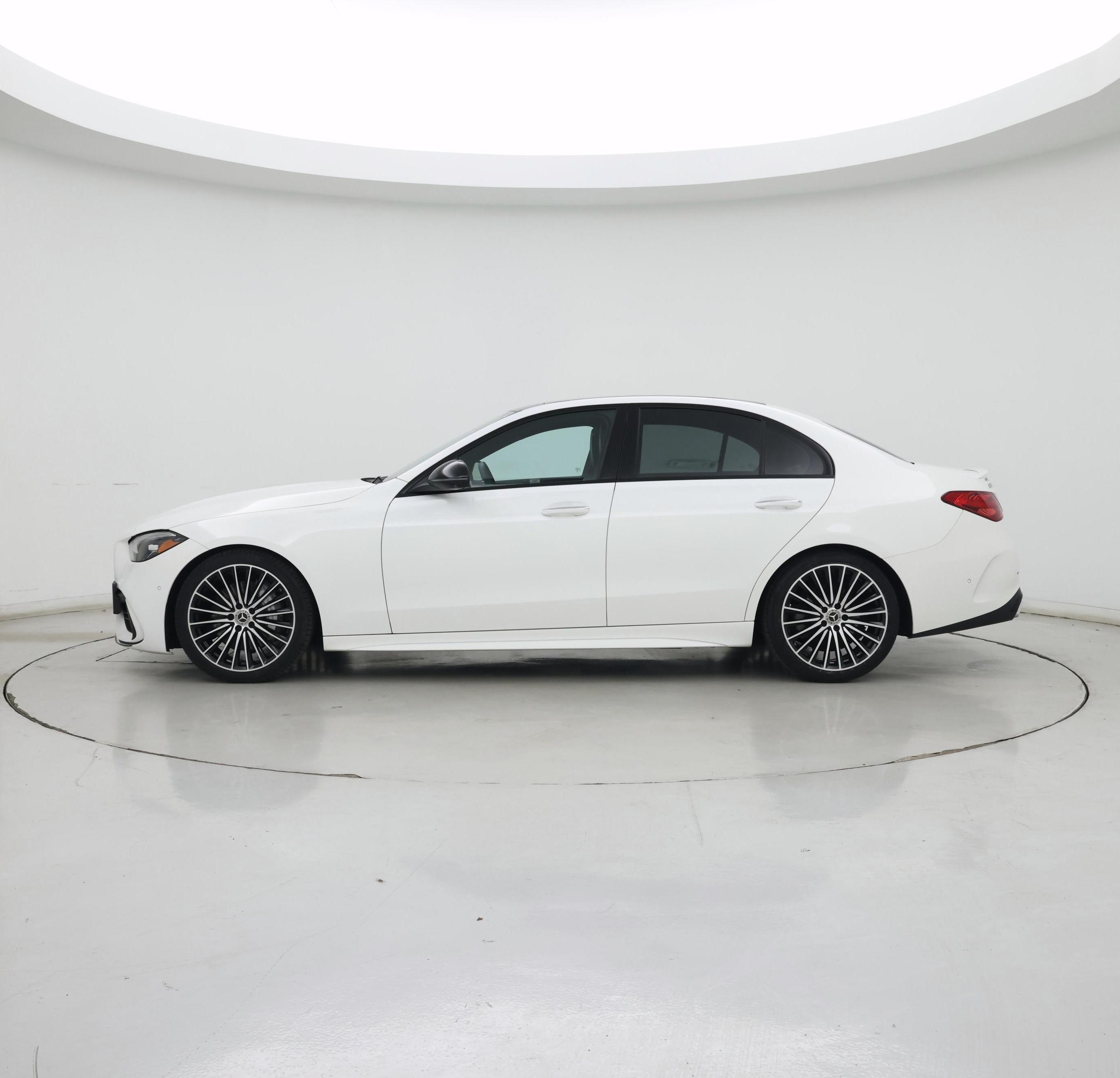 Thumbnail: 2022 Mercedes-Benz C-Class - 3