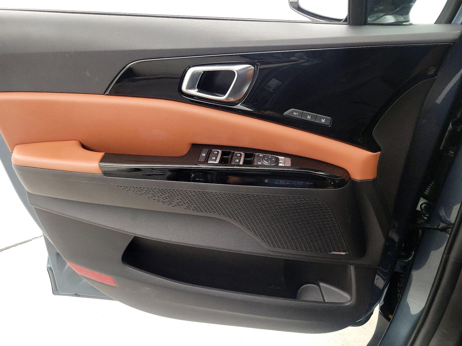 Thumbnail: 2024 Kia Carnival - 12