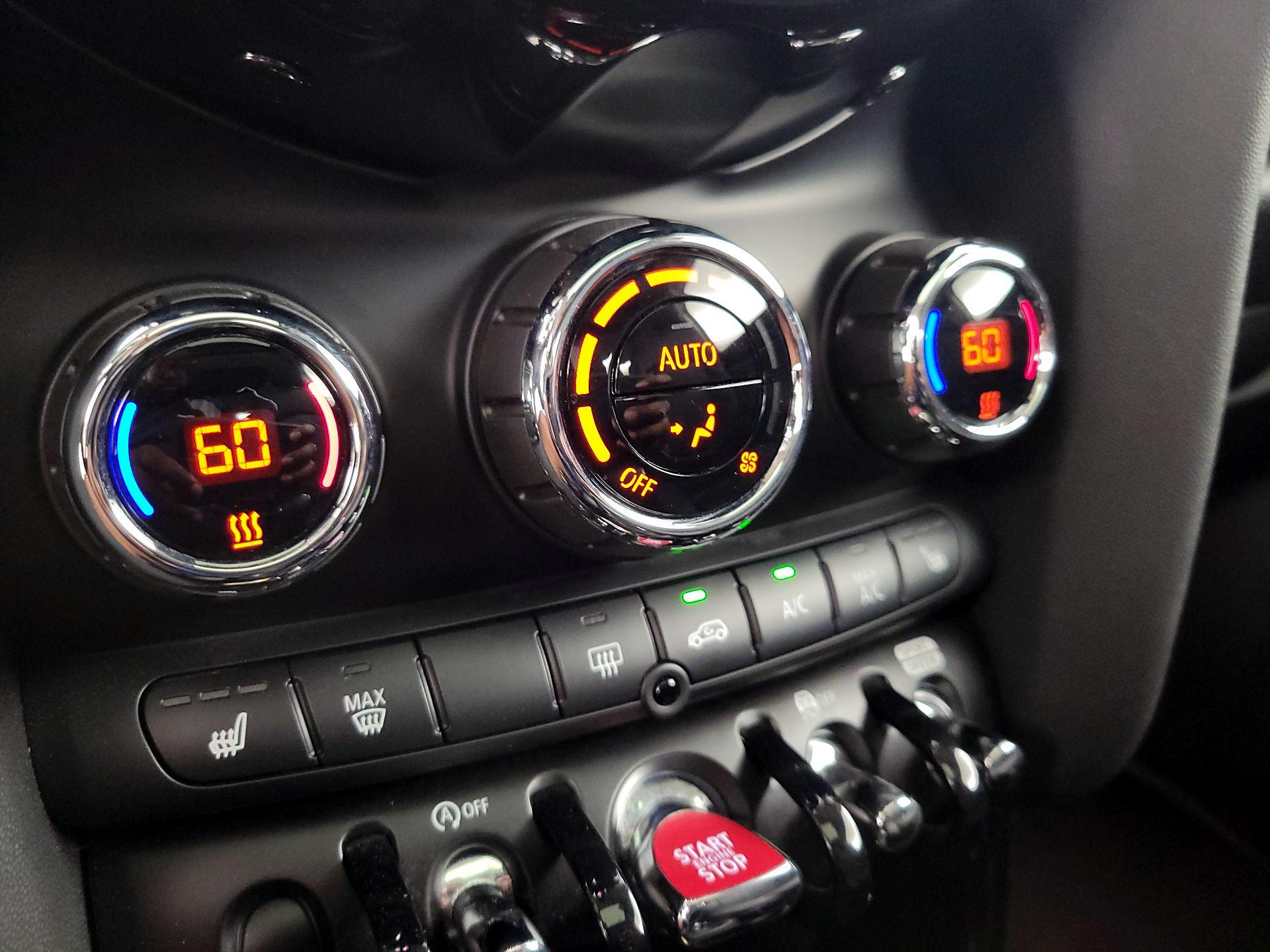 Thumbnail: 2023 MINI Cooper Hardtop - 16