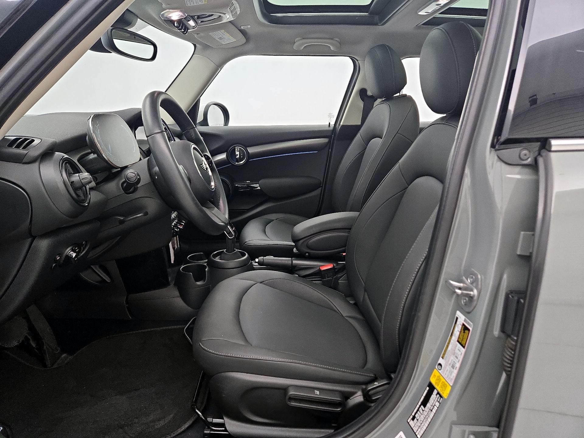 Thumbnail: 2023 MINI Cooper Hardtop - 11