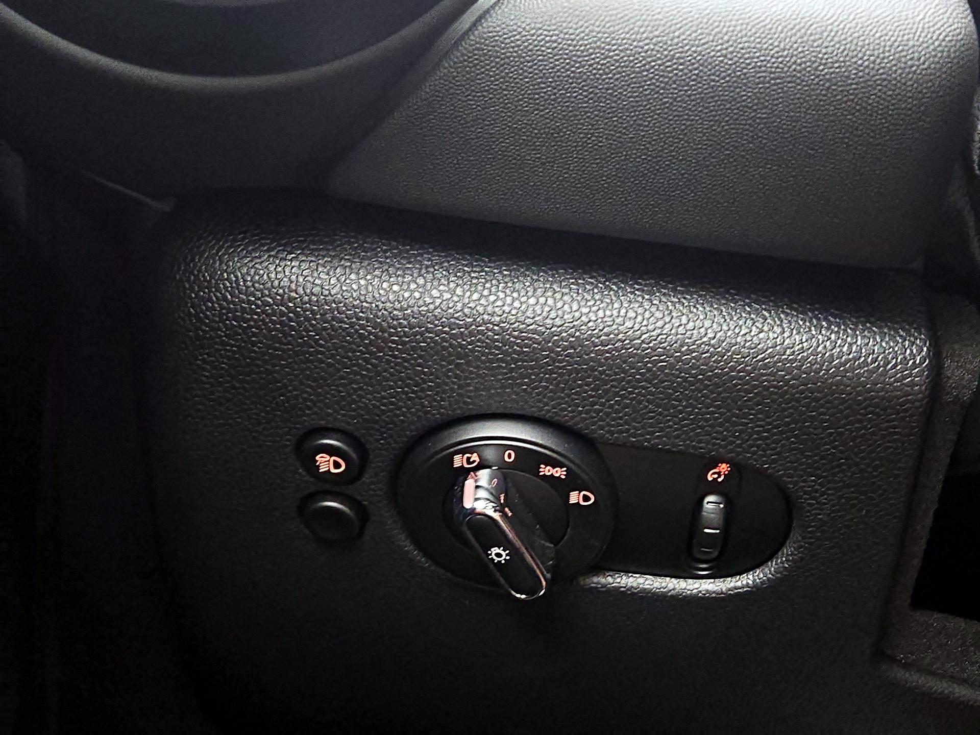 Thumbnail: 2023 MINI Cooper Hardtop - 13