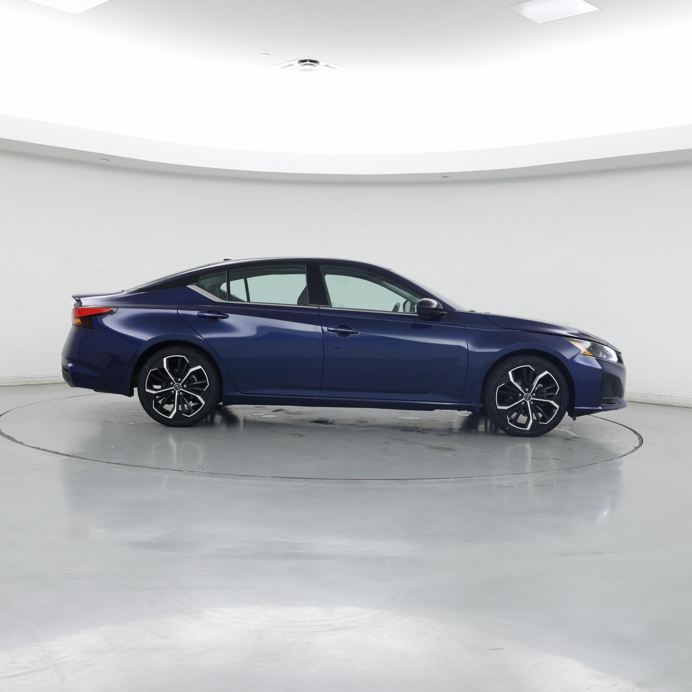 Thumbnail: 2023 Nissan Altima - 7