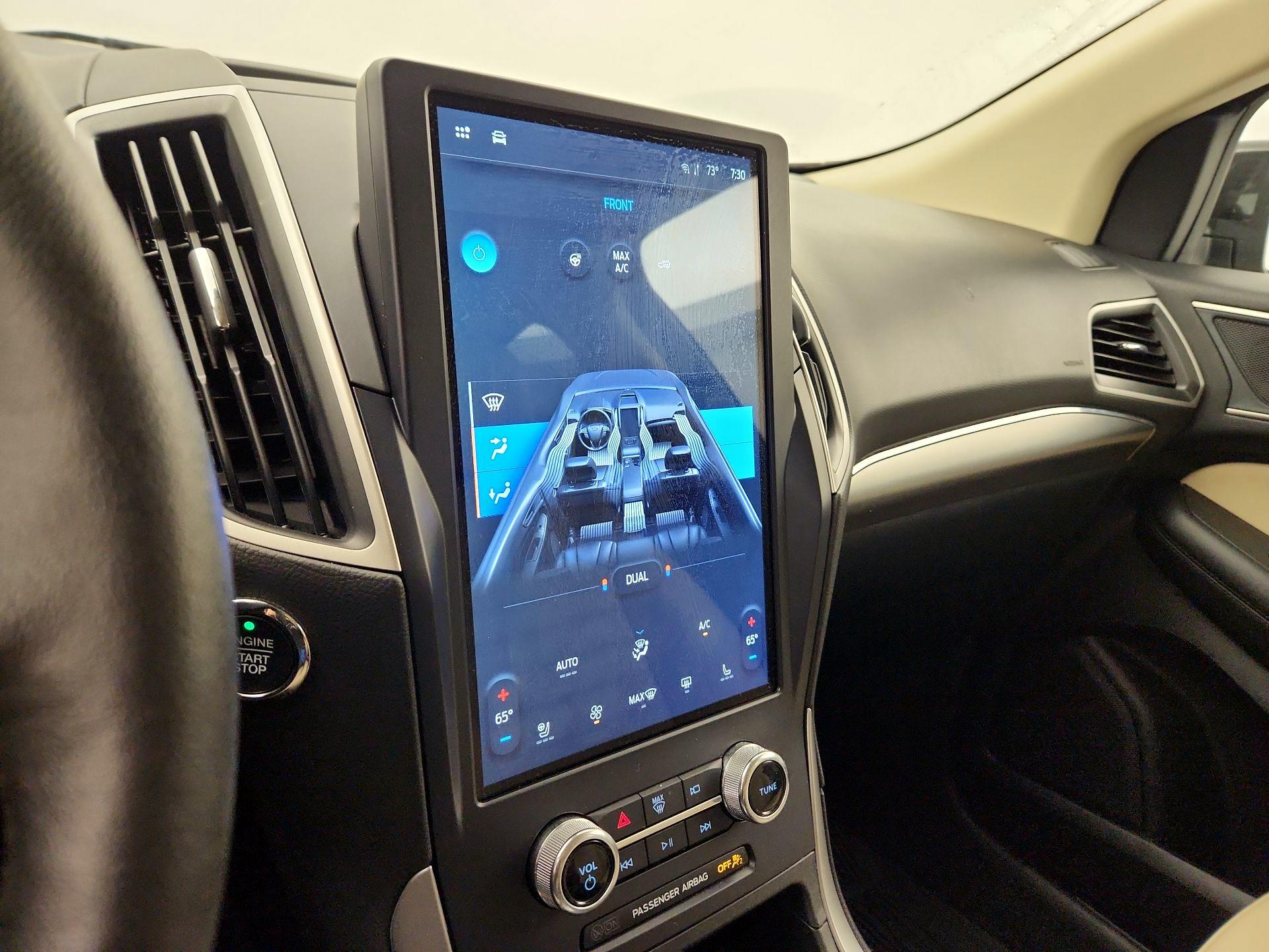 Thumbnail: 2022 Ford Edge - 17