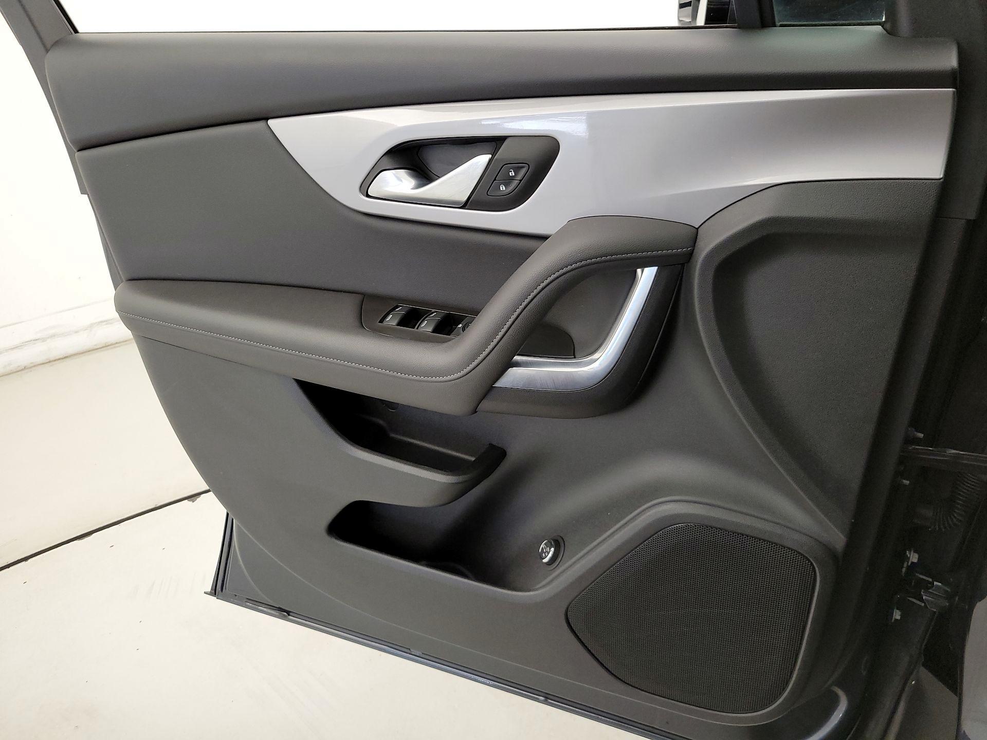 Thumbnail: 2022 Chevrolet Blazer - 12