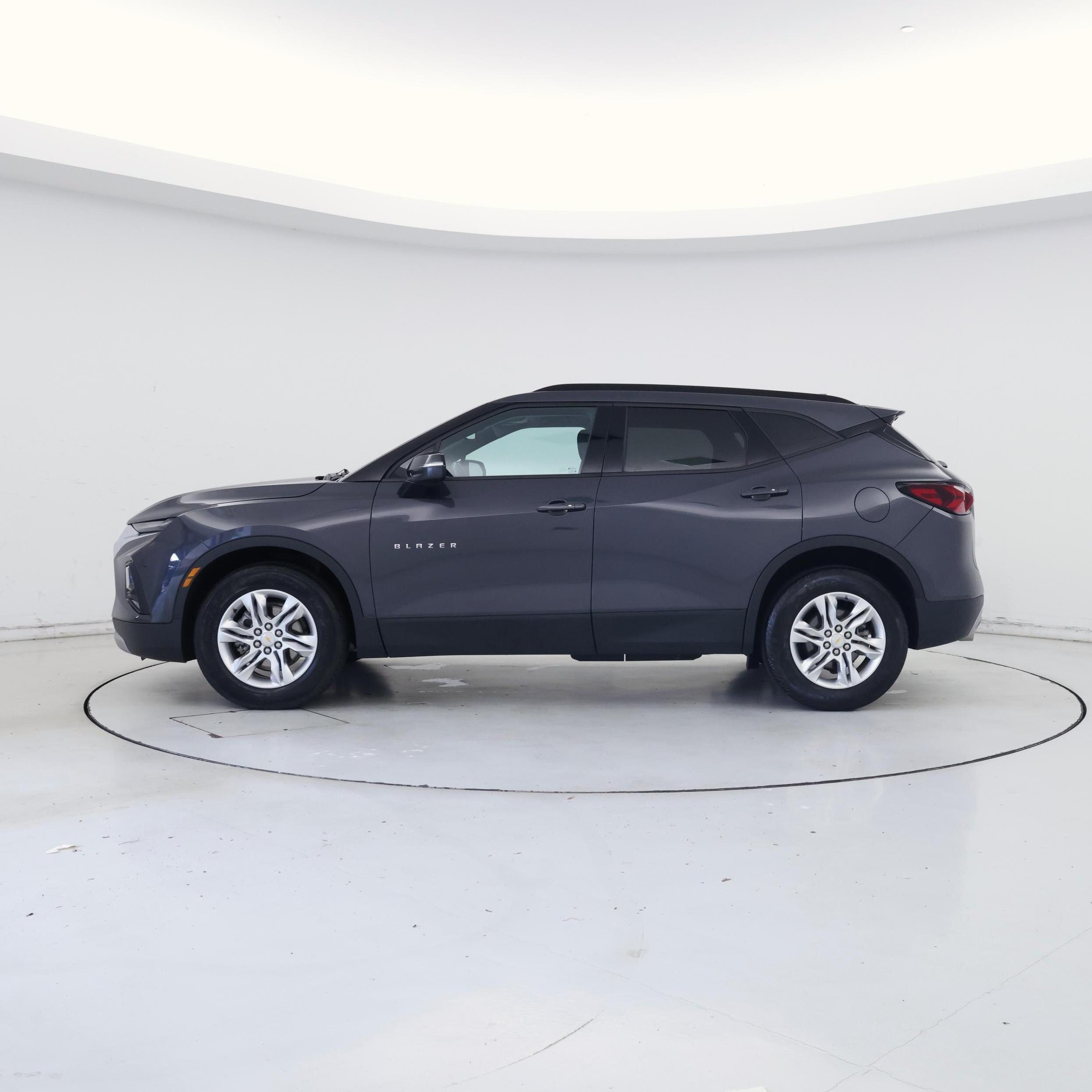 Thumbnail: 2022 Chevrolet Blazer - 3