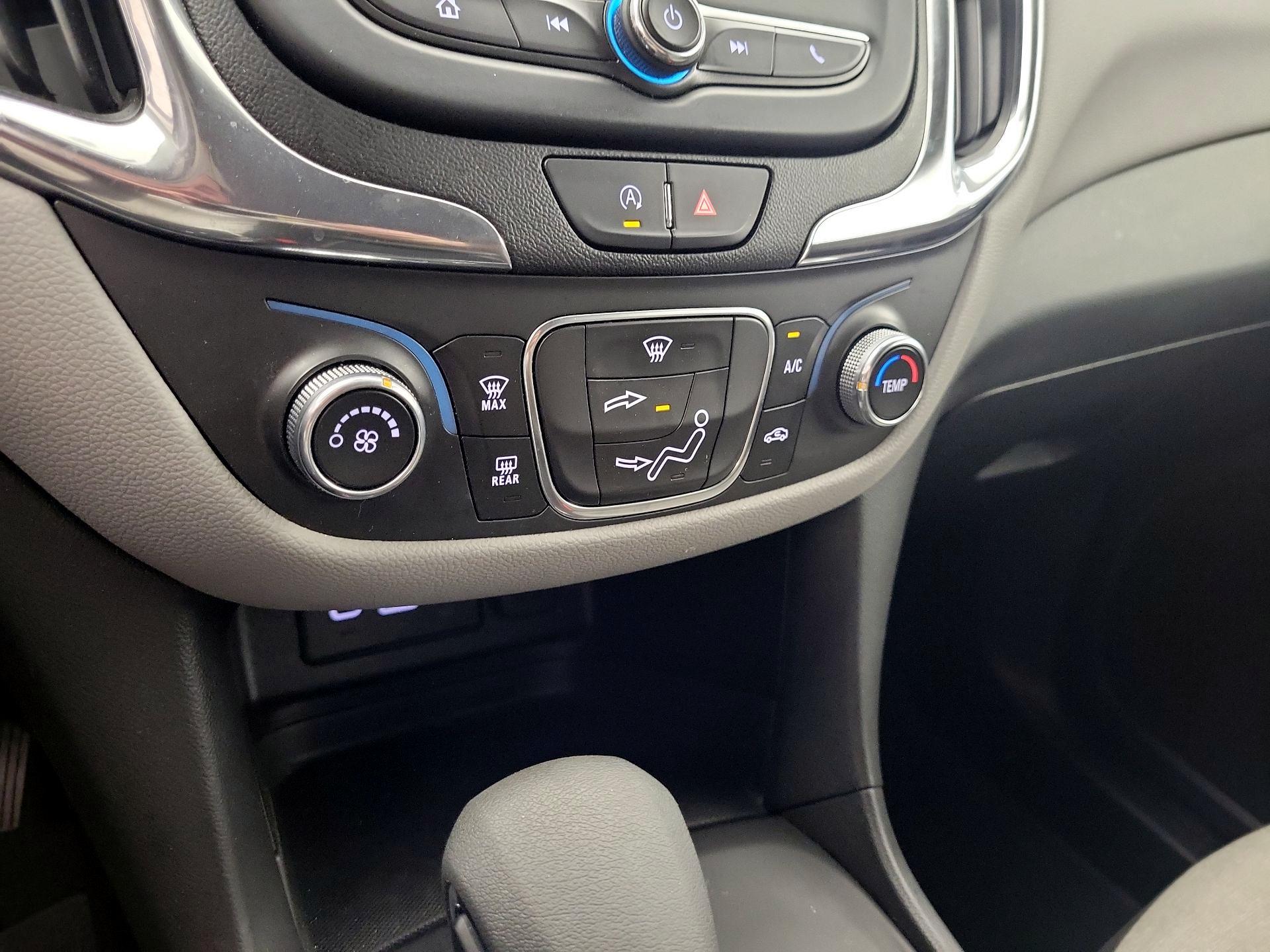 Thumbnail: 2022 Chevrolet Equinox - 16