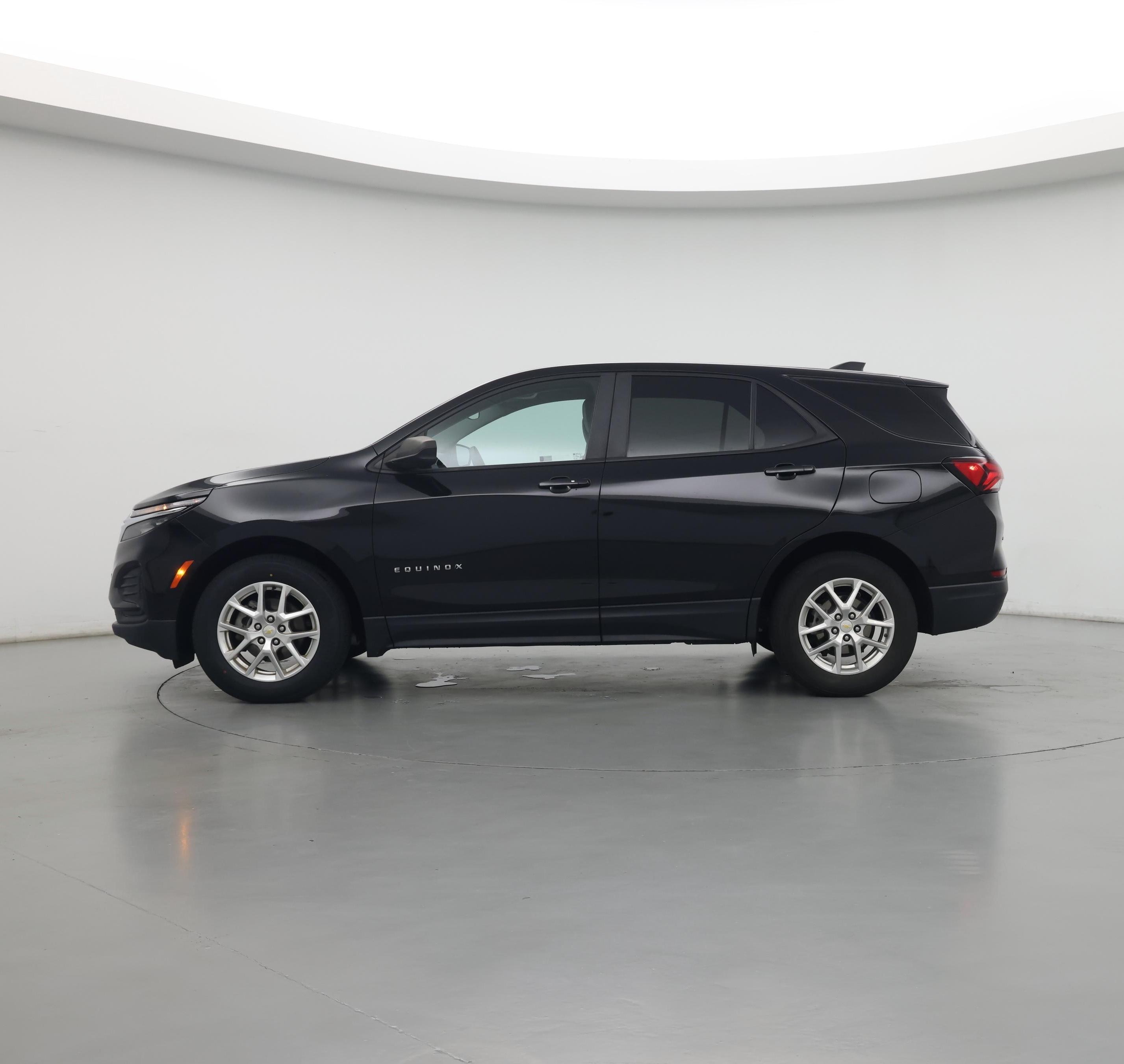 Thumbnail: 2022 Chevrolet Equinox - 3