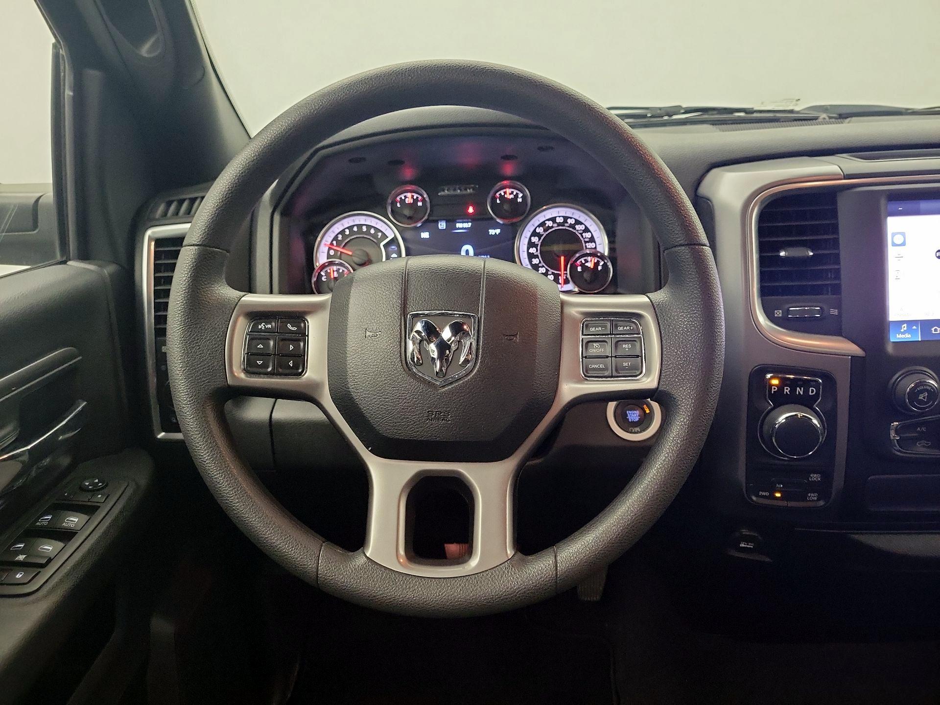 Thumbnail: 2022 RAM 1500 Classic - 10