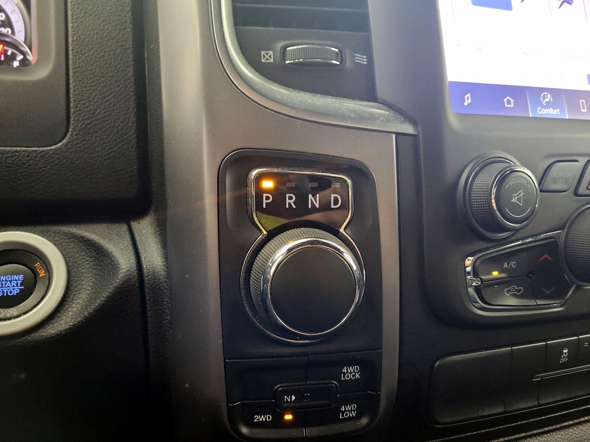Thumbnail: 2022 RAM 1500 Classic - 17