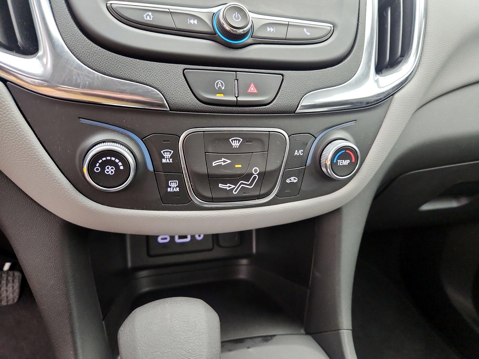 Thumbnail: 2022 Chevrolet Equinox - 17