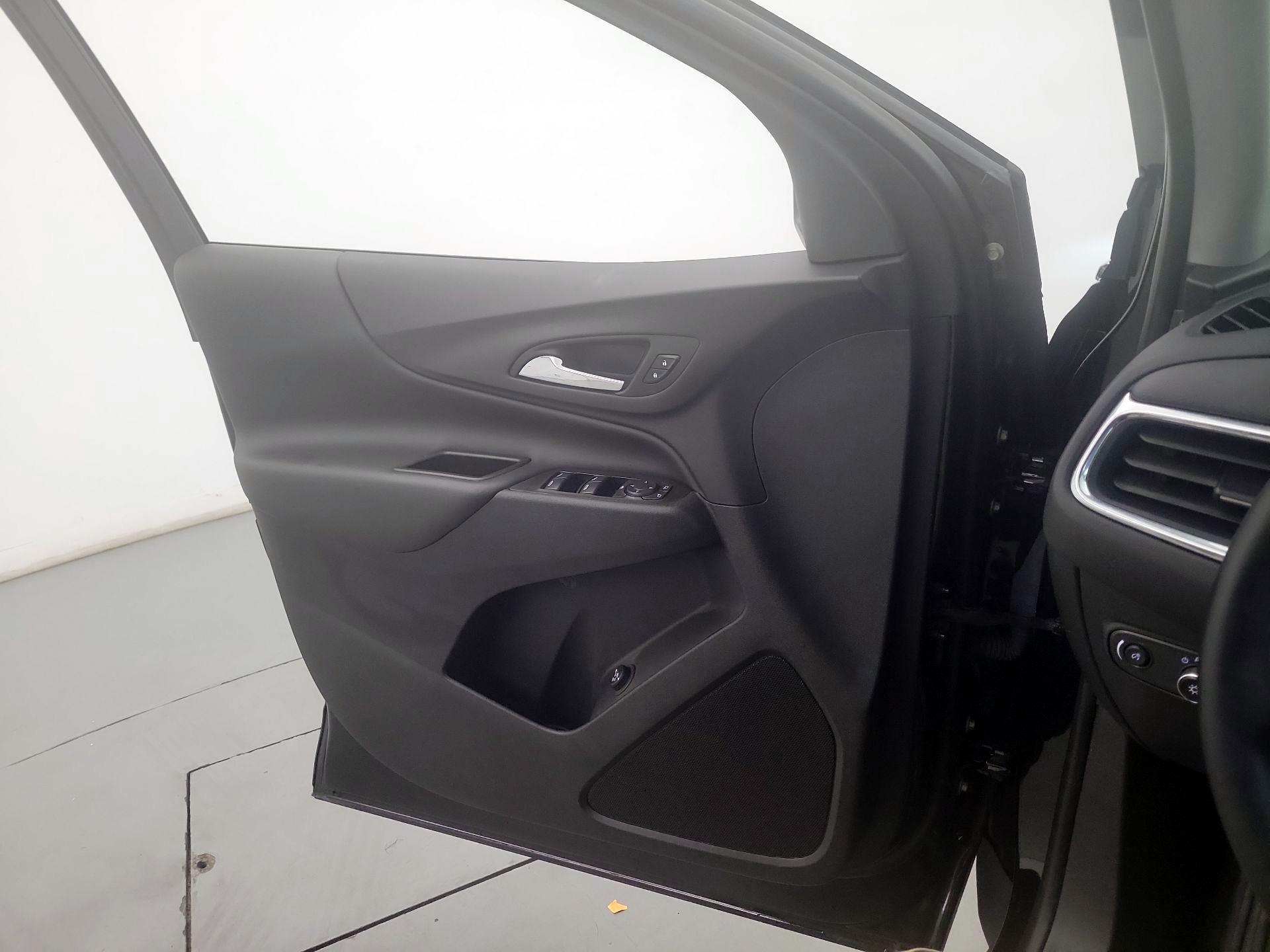 Thumbnail: 2023 Chevrolet Equinox - 12