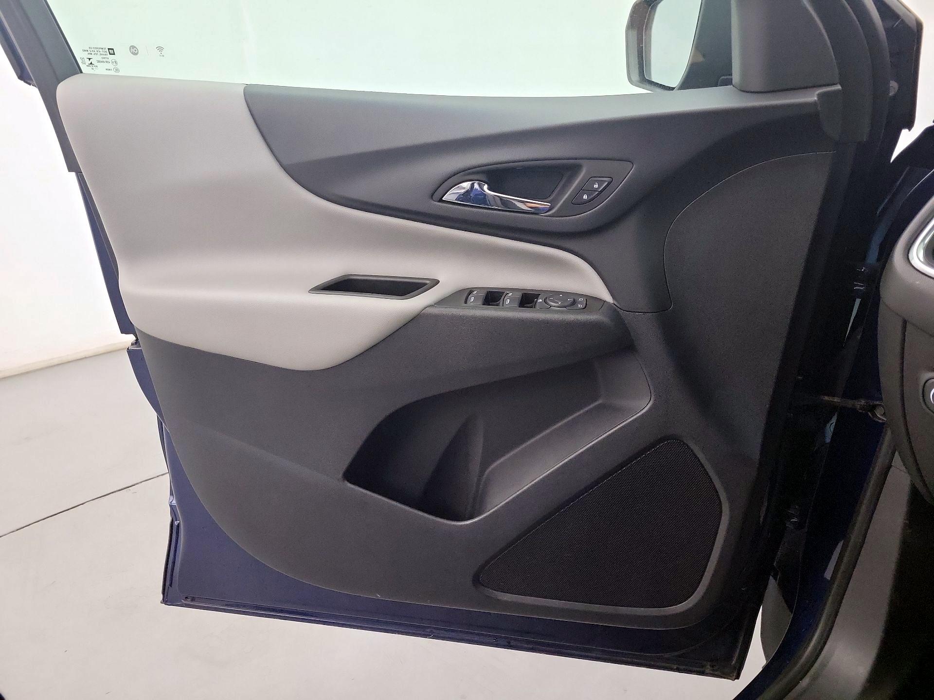 Thumbnail: 2022 Chevrolet Equinox - 12