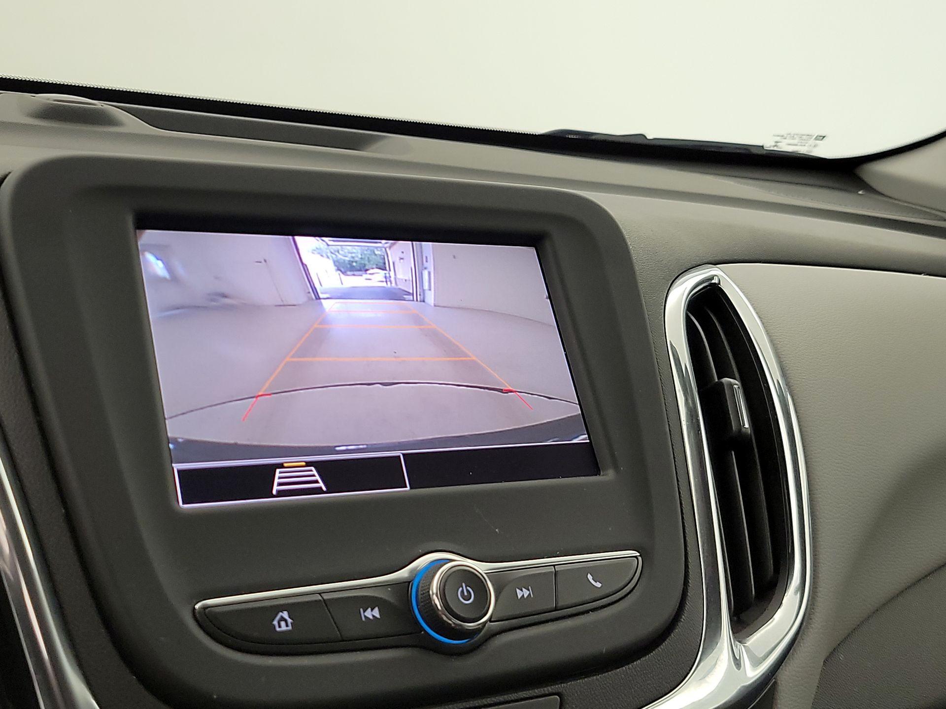 Thumbnail: 2022 Chevrolet Equinox - 14