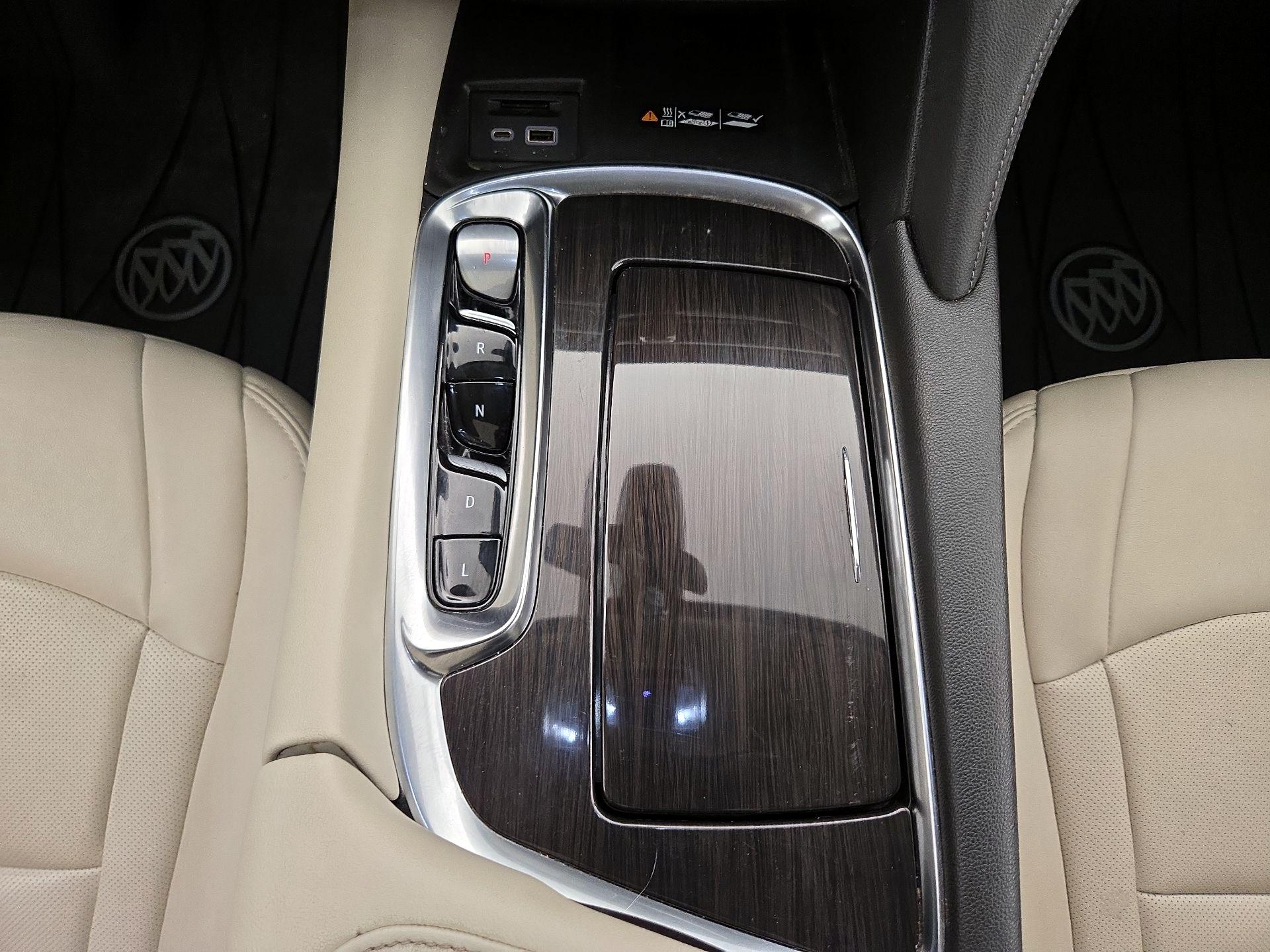 Thumbnail: 2022 Buick Enclave - 17