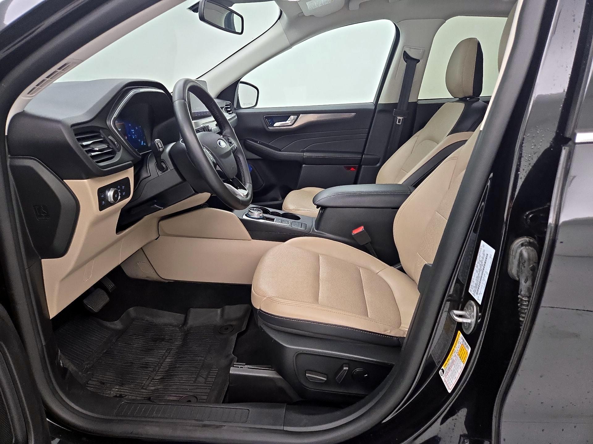 Thumbnail: 2022 Ford Escape - 11
