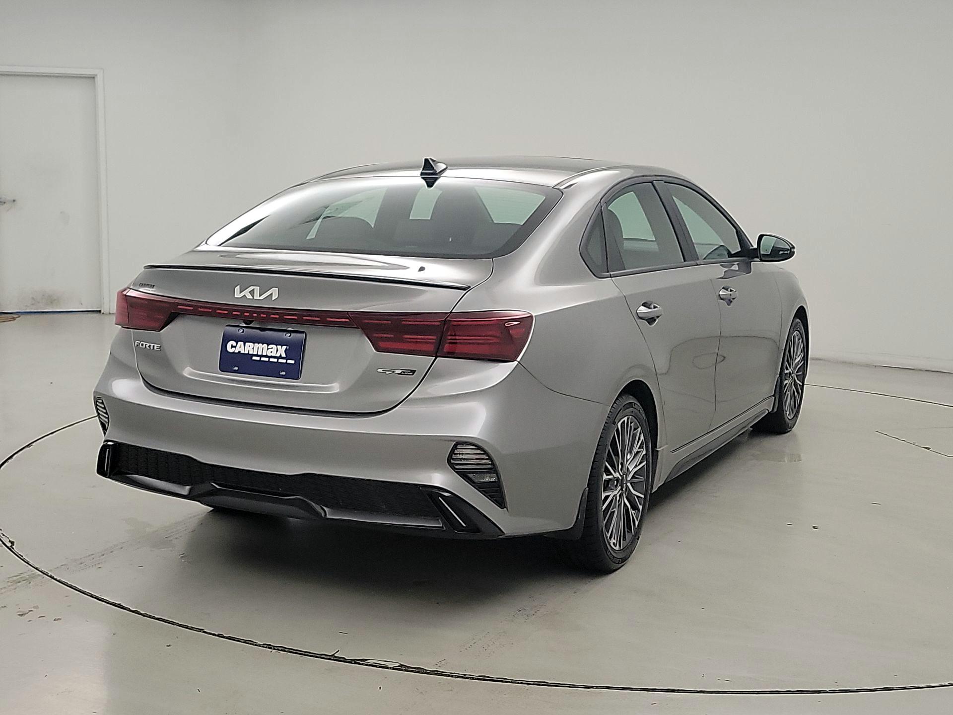 Thumbnail: 2022 Kia Forte - 5