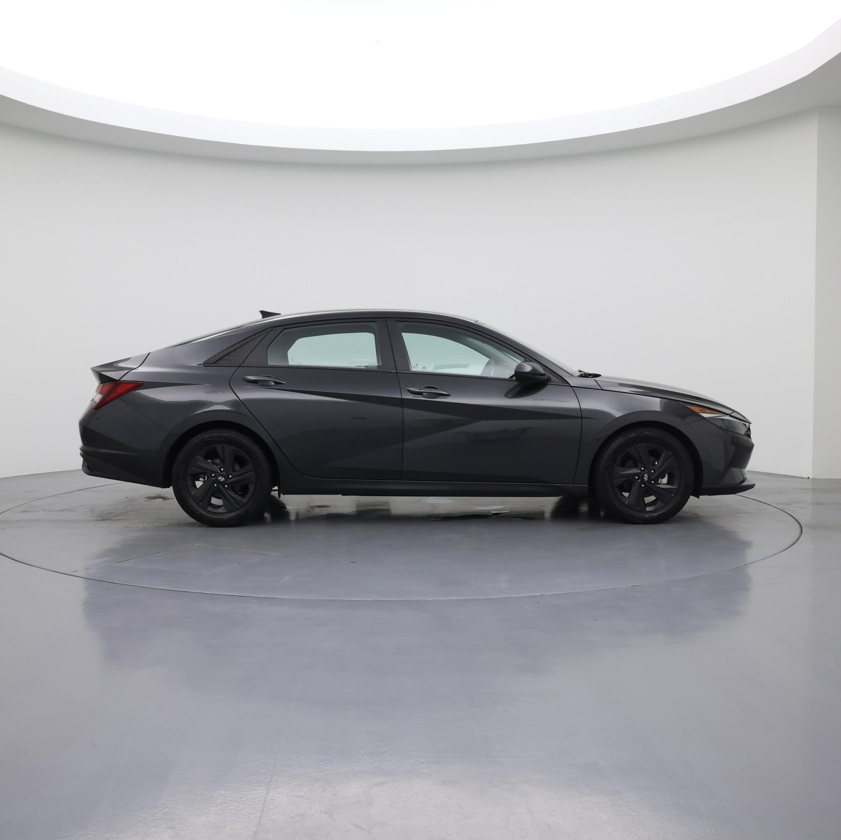 Thumbnail: 2022 Hyundai Elantra - 7