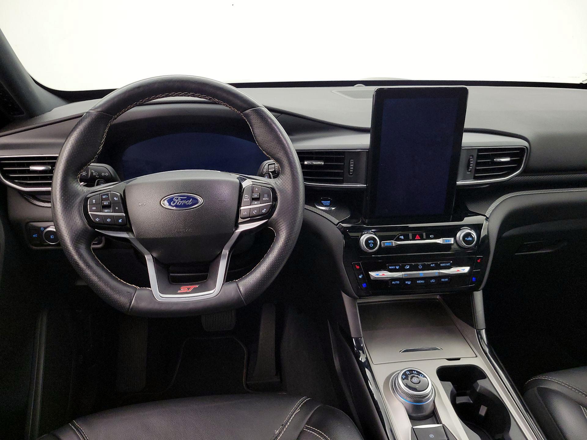 Thumbnail: 2022 Ford Explorer - 10