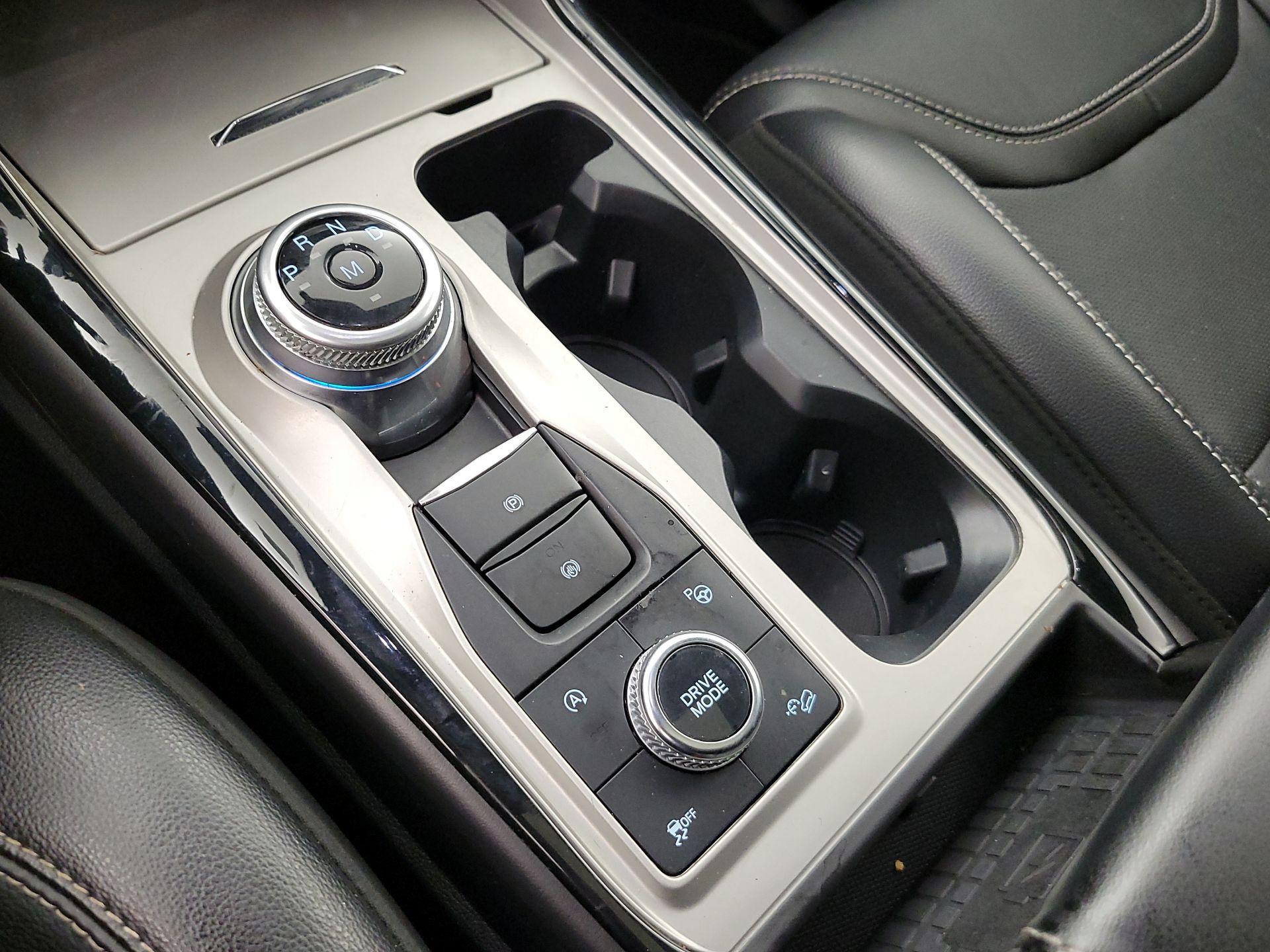 Thumbnail: 2022 Ford Explorer - 18