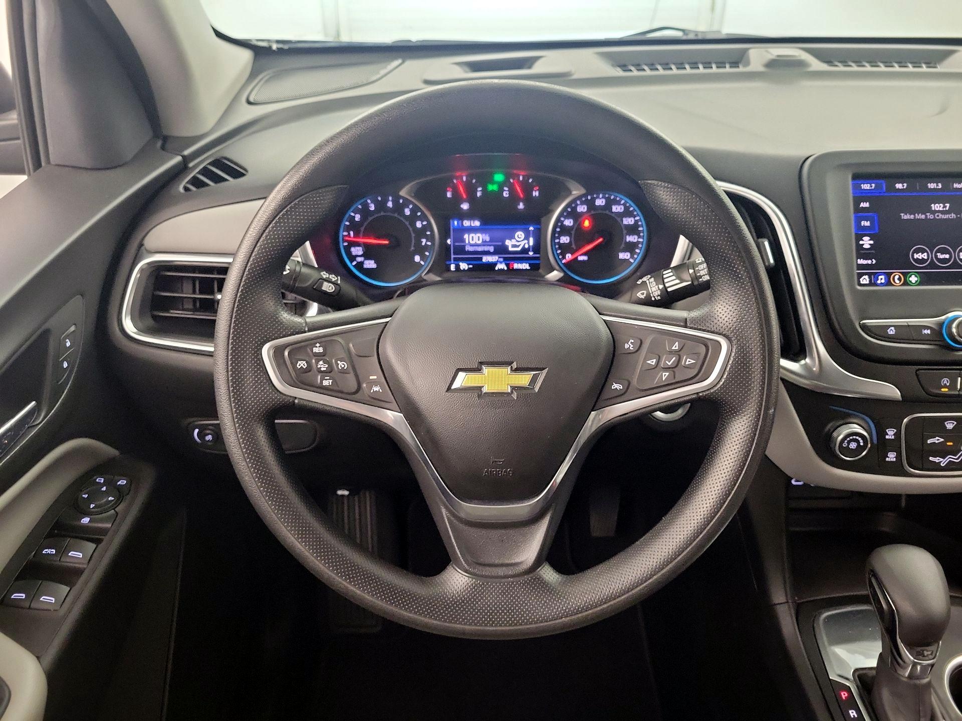 Thumbnail: 2022 Chevrolet Equinox - 10