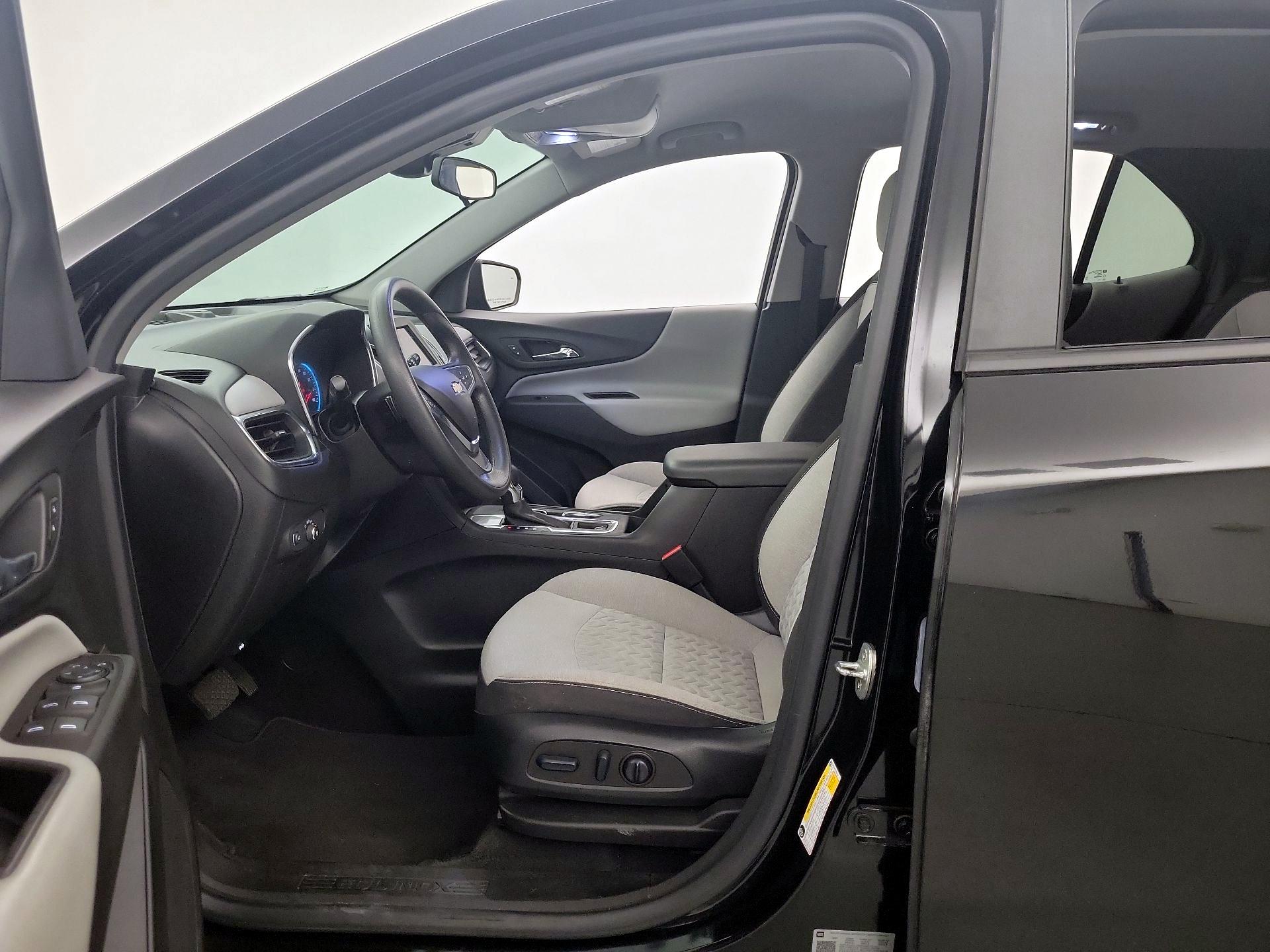 Thumbnail: 2022 Chevrolet Equinox - 11
