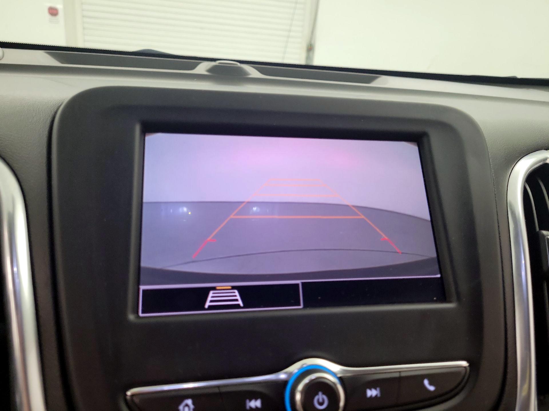 Thumbnail: 2022 Chevrolet Equinox - 14