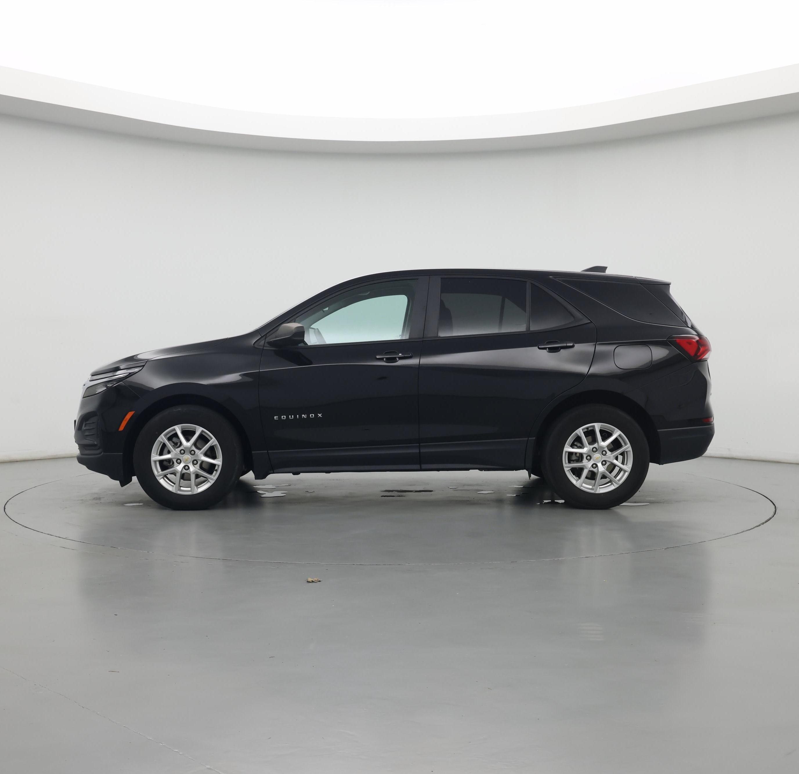 Thumbnail: 2022 Chevrolet Equinox - 3