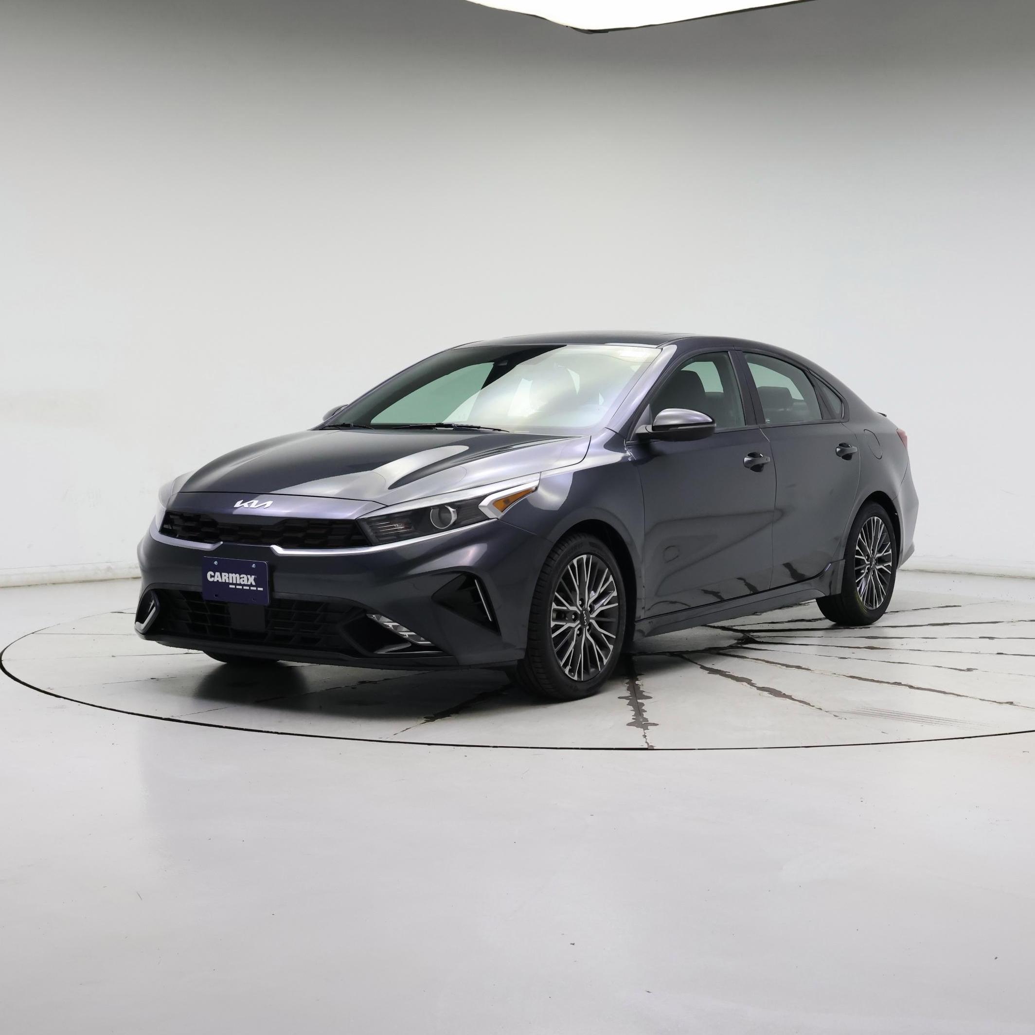Thumbnail: 2022 Kia Forte - 4