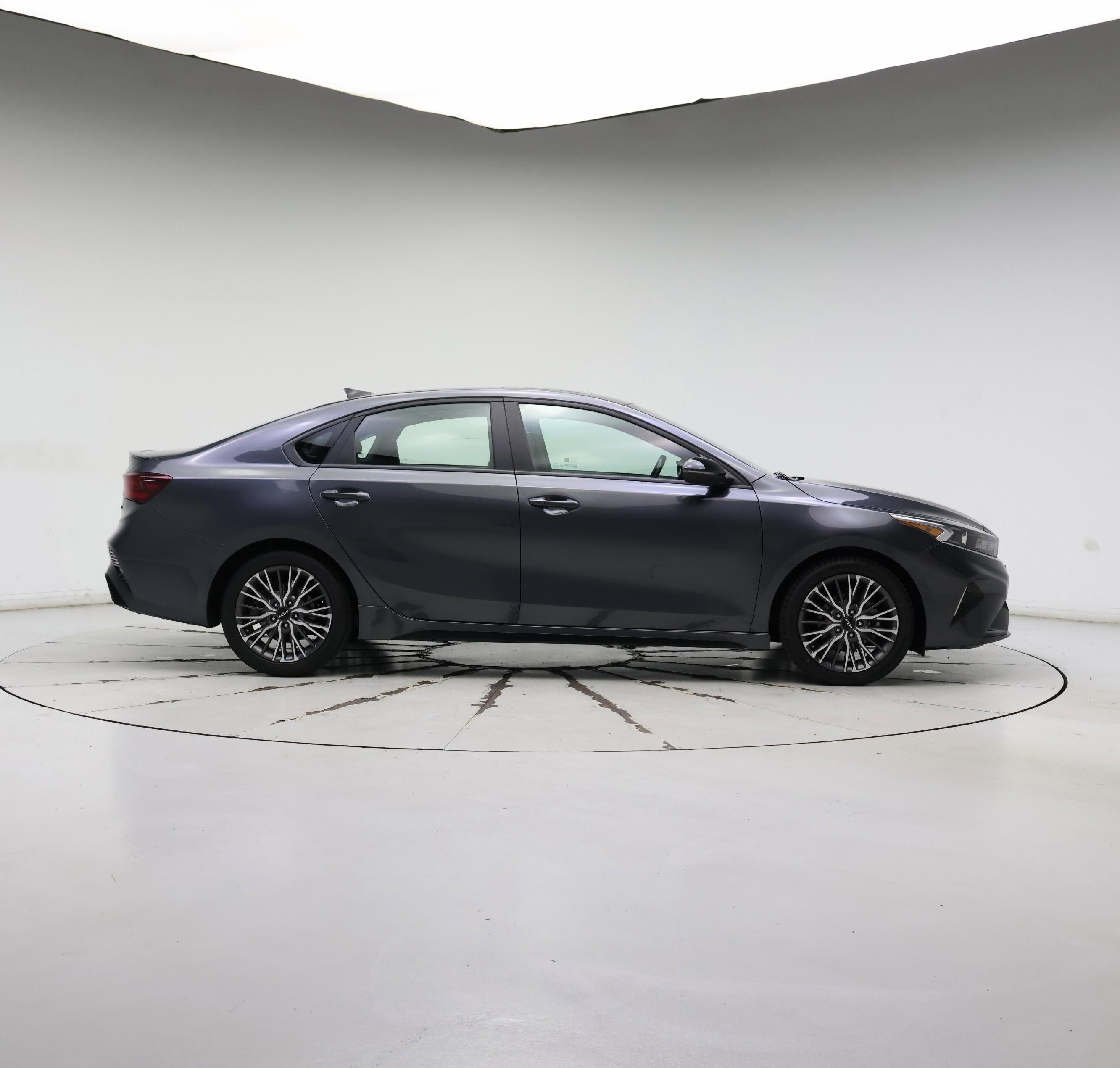 Thumbnail: 2022 Kia Forte - 7