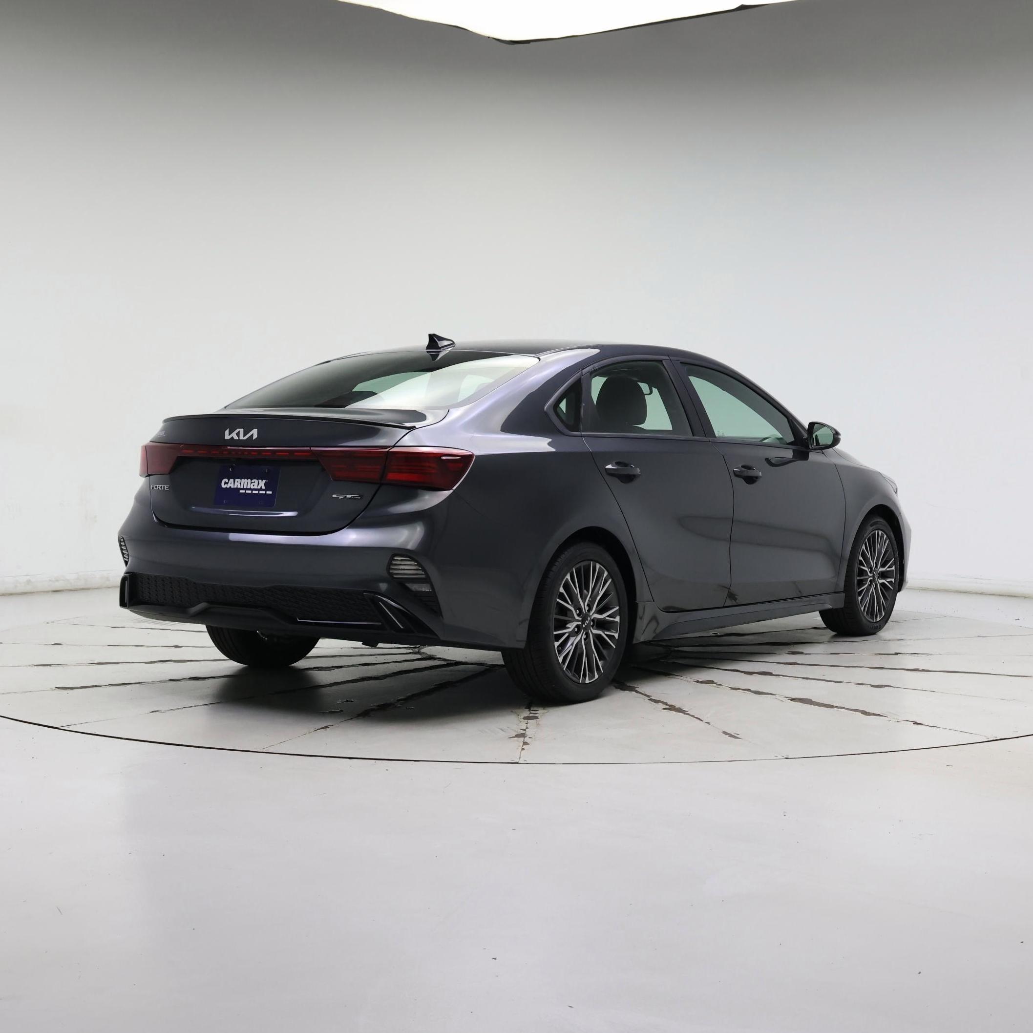 Thumbnail: 2022 Kia Forte - 8