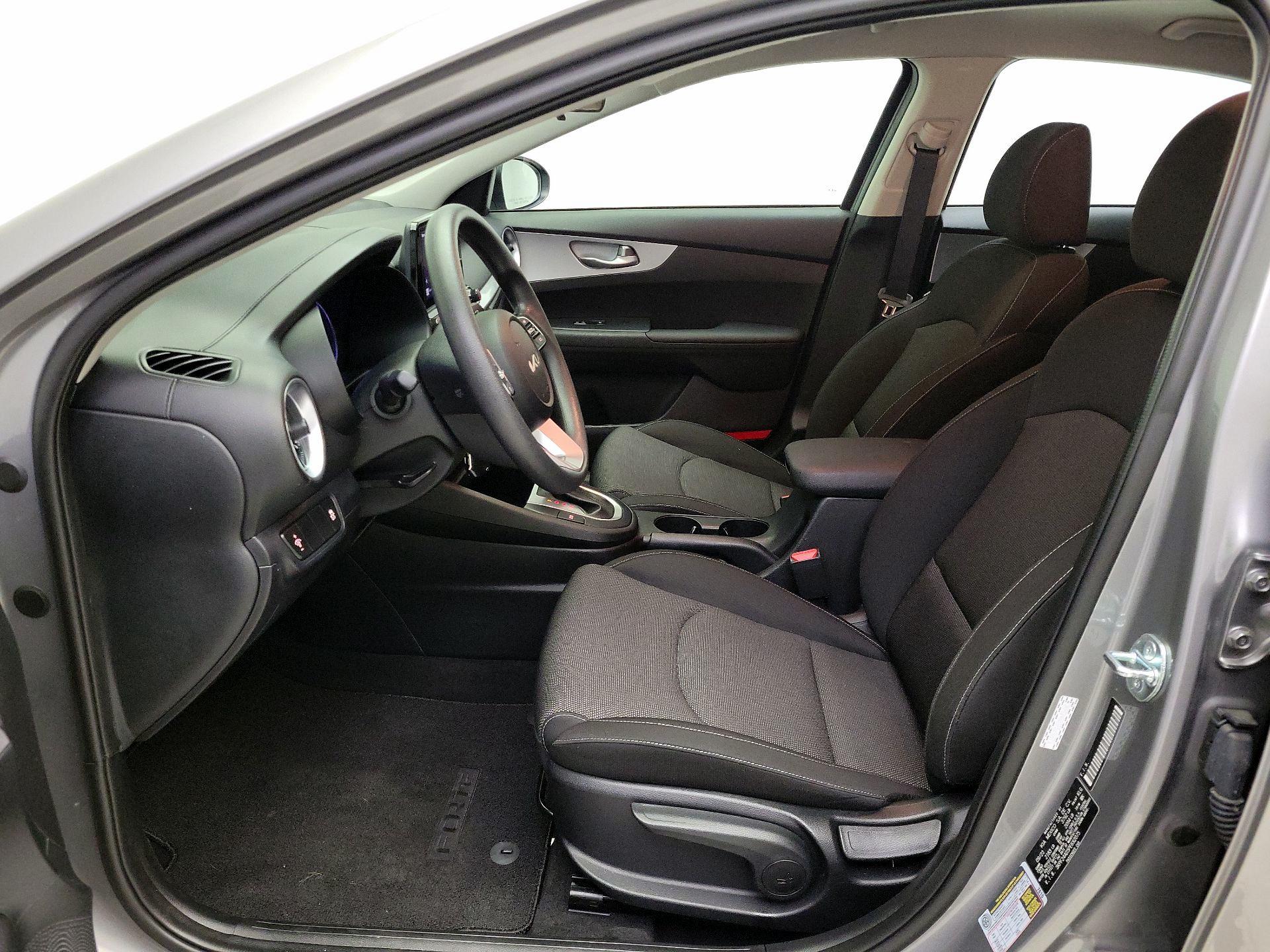 Thumbnail: 2023 Kia Forte - 11