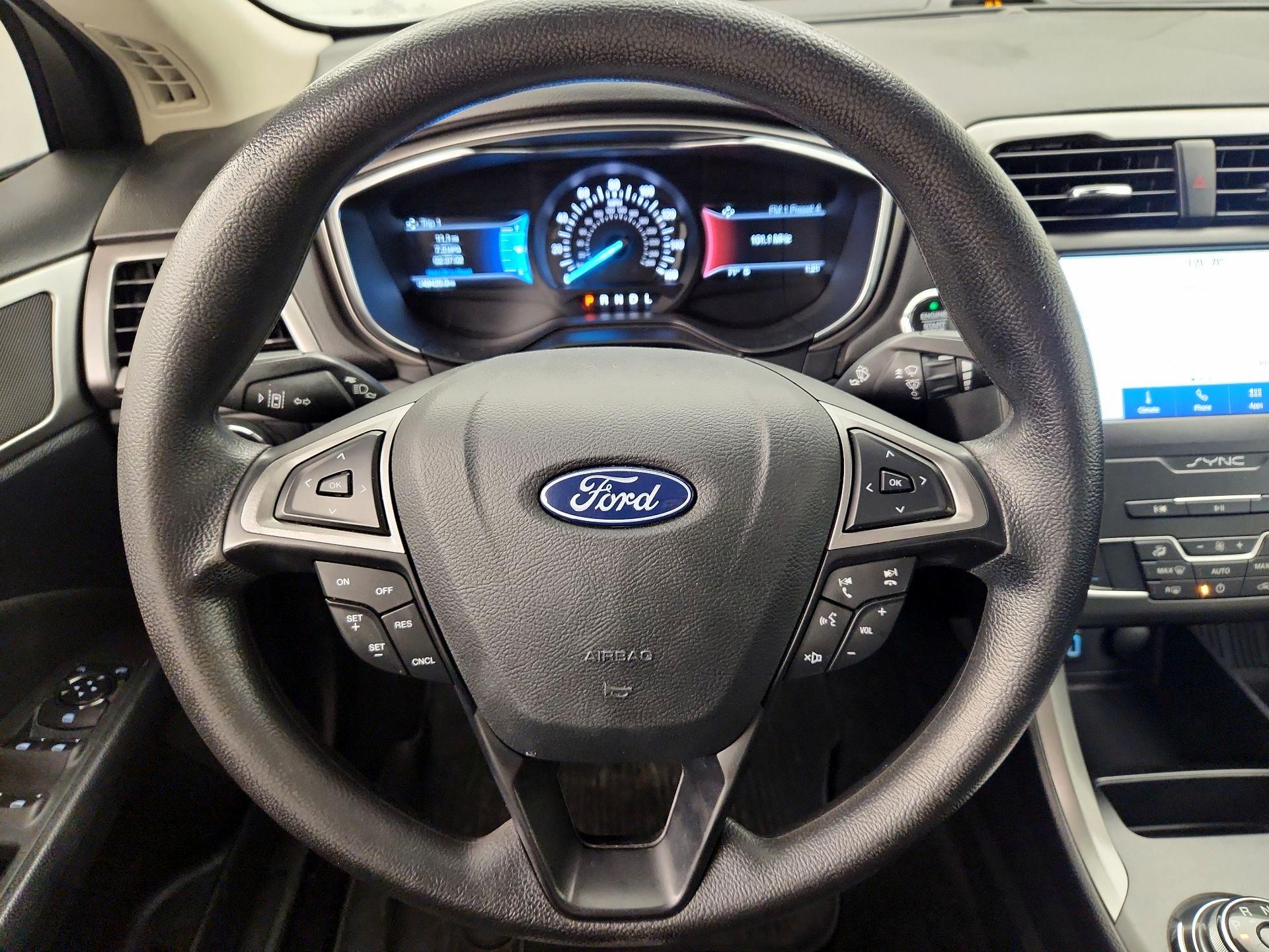 Thumbnail: 2020 Ford Fusion - 10