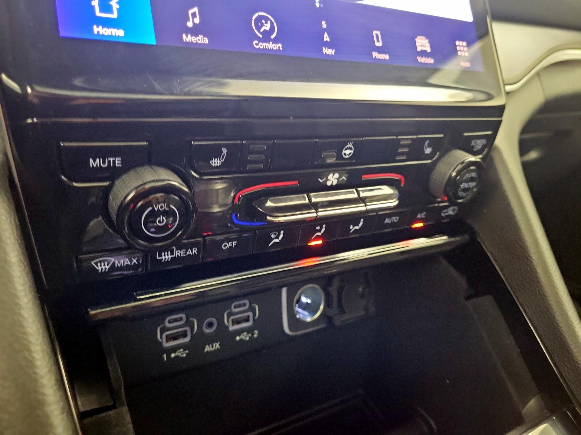 Thumbnail: 2021 Jeep Grand Cherokee L - 17