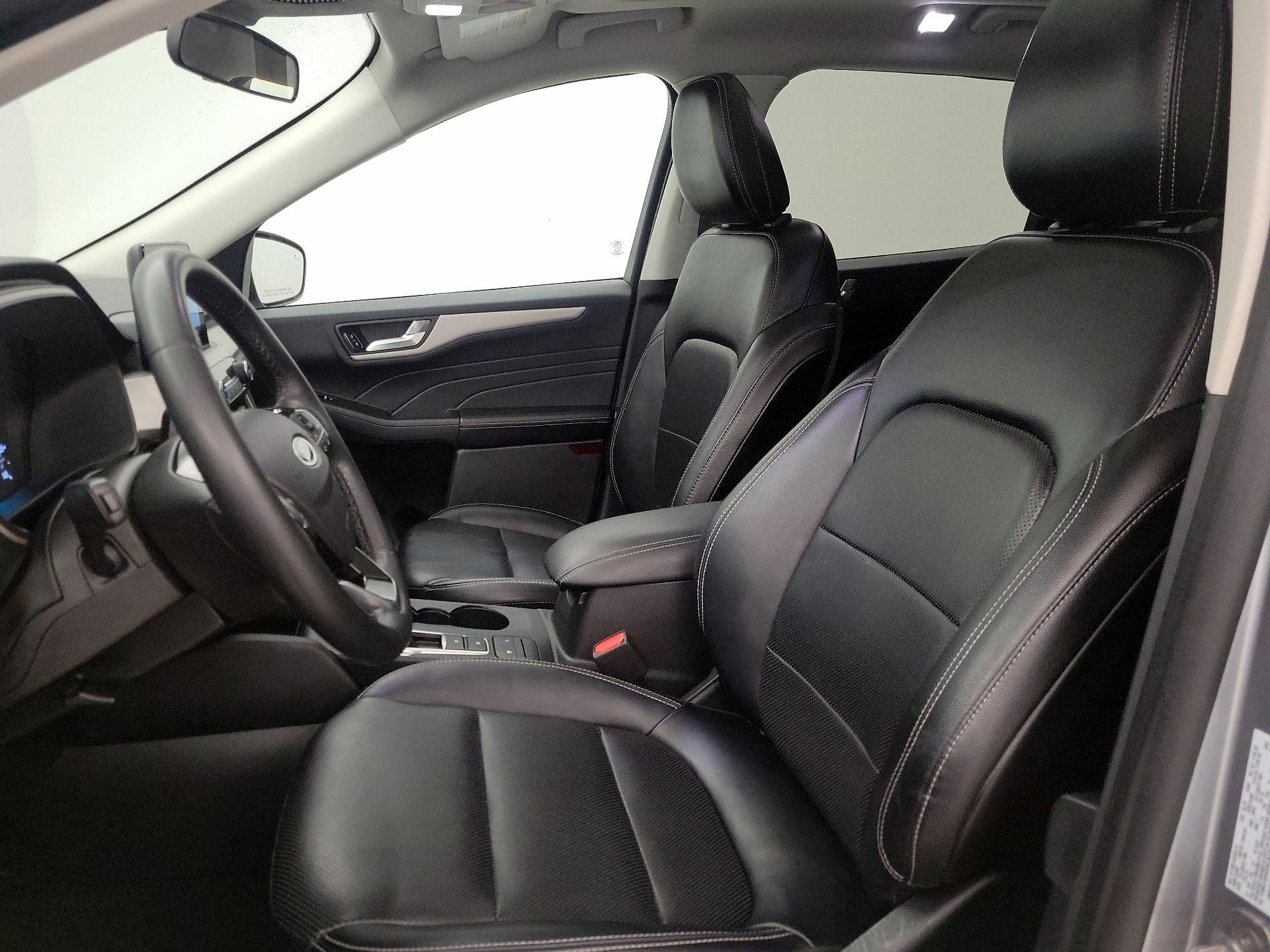 Thumbnail: 2022 Ford Escape - 11