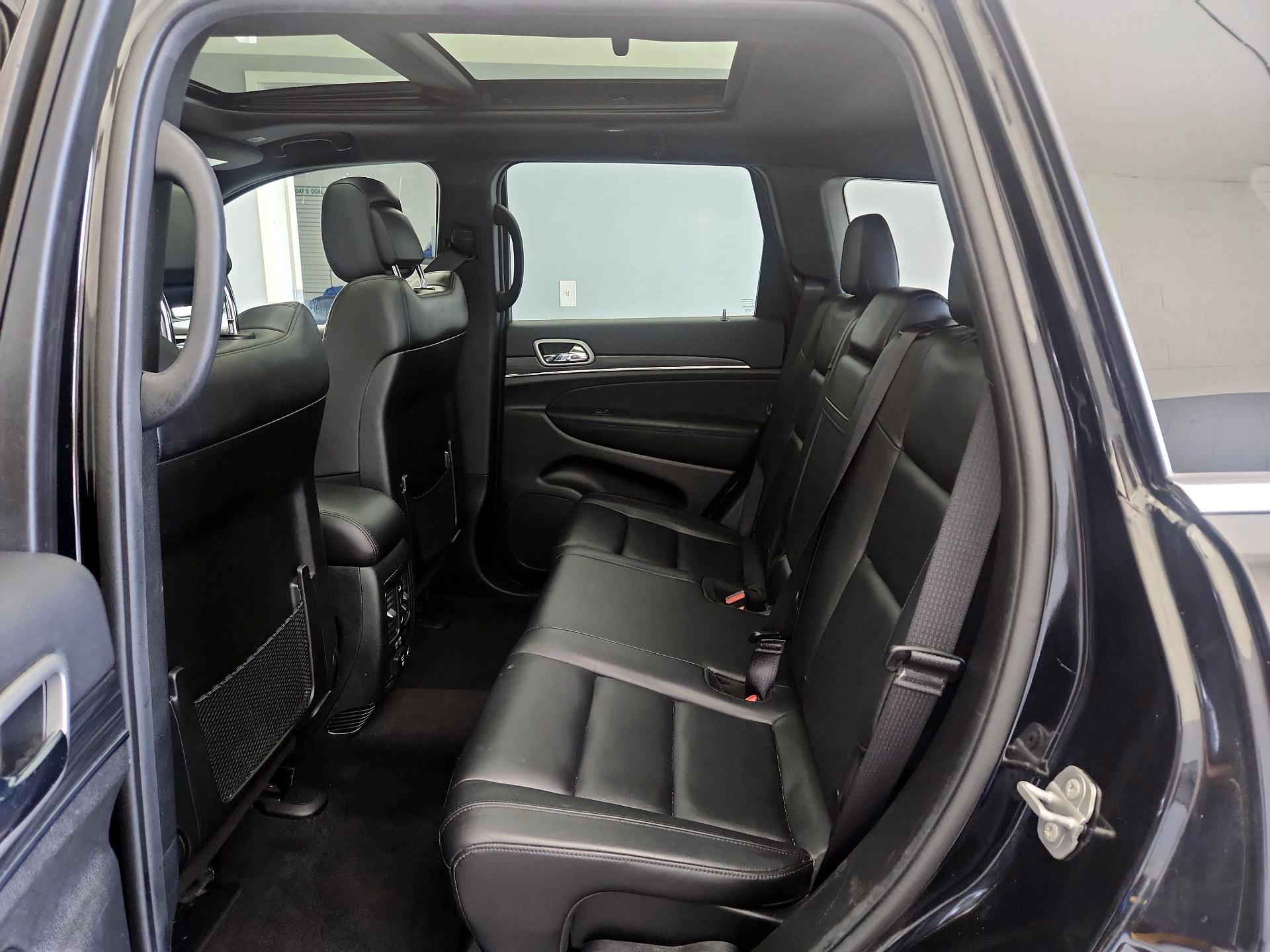 Thumbnail: 2022 Jeep Grand Cherokee - 18