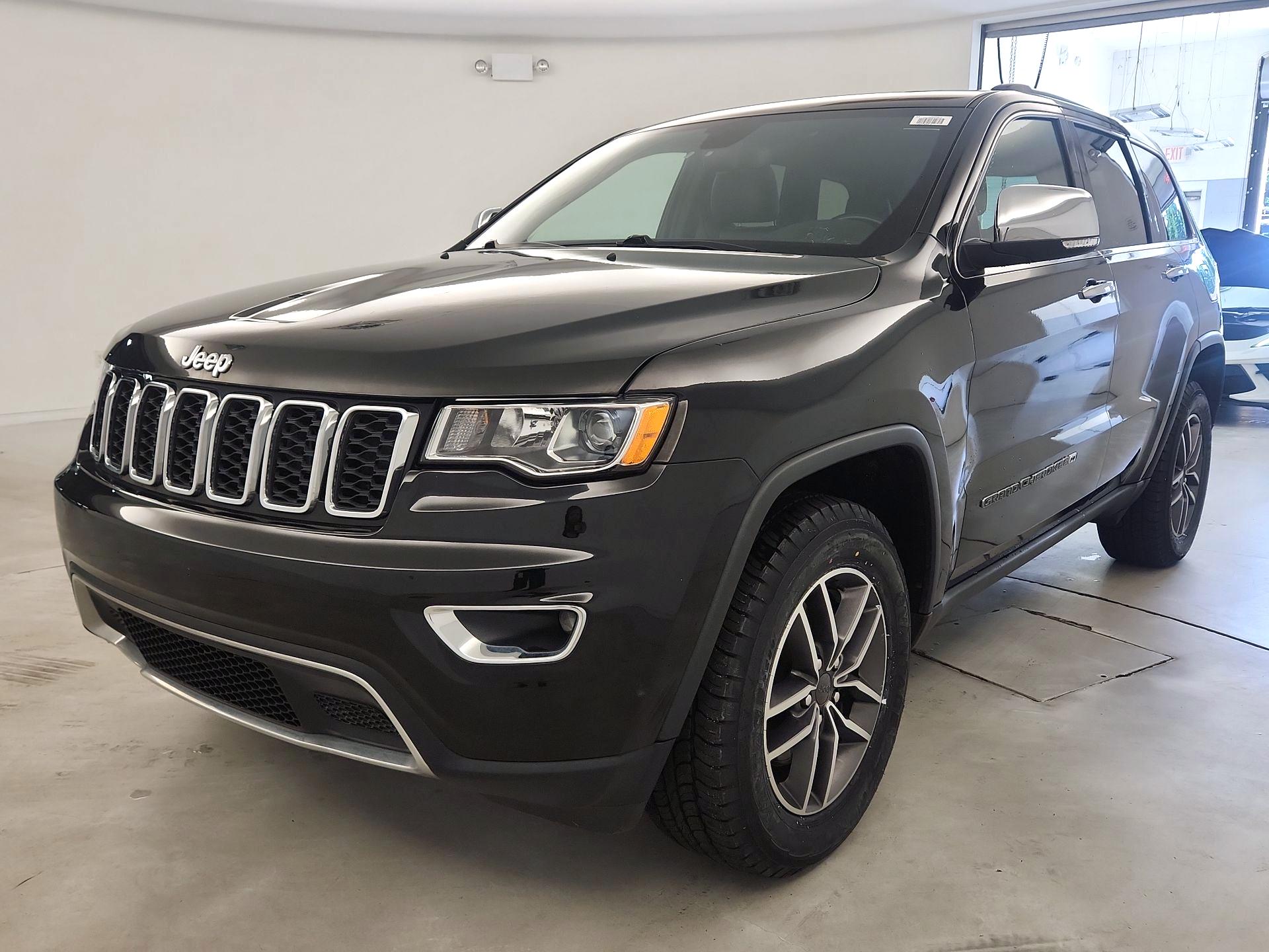 Thumbnail: 2022 Jeep Grand Cherokee - 3