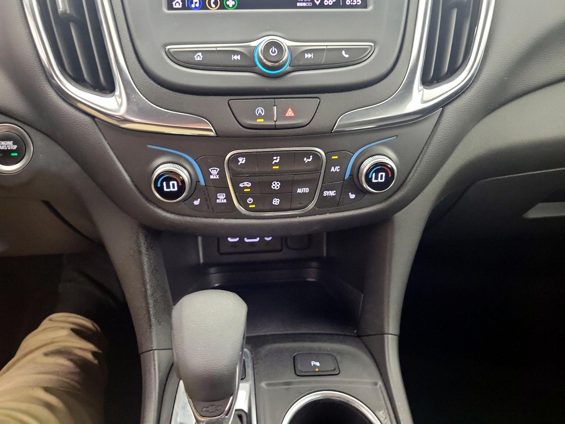 Thumbnail: 2023 Chevrolet Equinox - 16