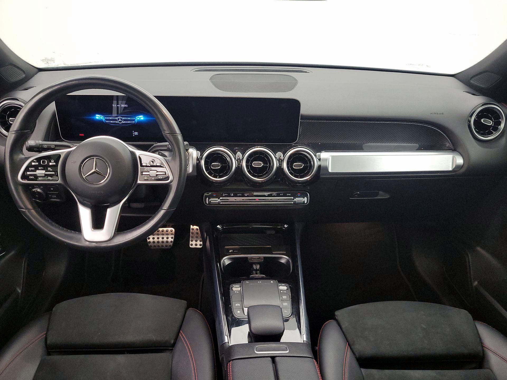 Thumbnail: 2021 Mercedes-Benz GLB - 9