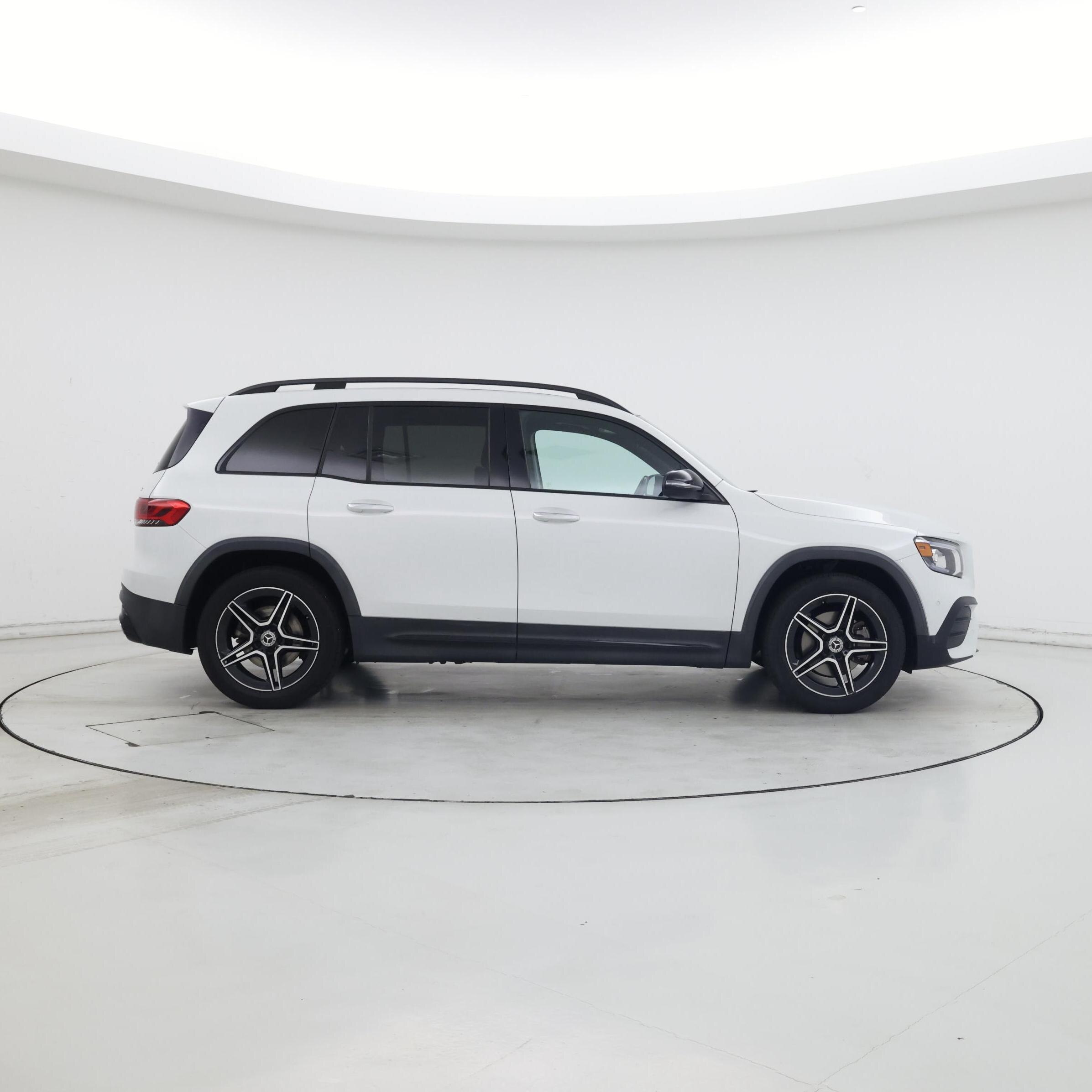 Thumbnail: 2021 Mercedes-Benz GLB - 7