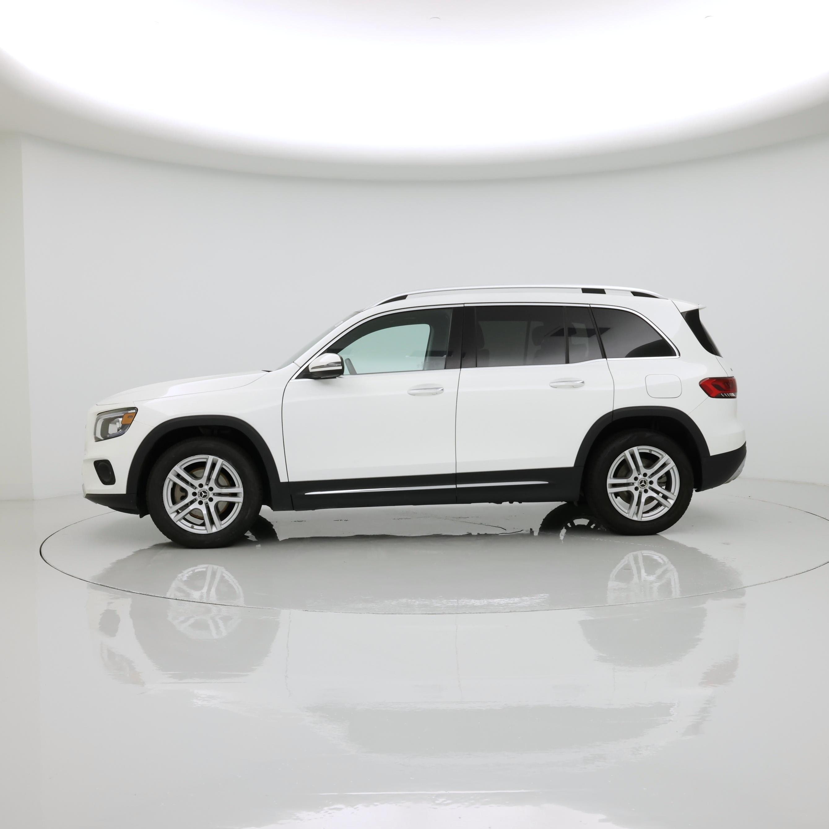 Thumbnail: 2023 Mercedes-Benz GLB - 3