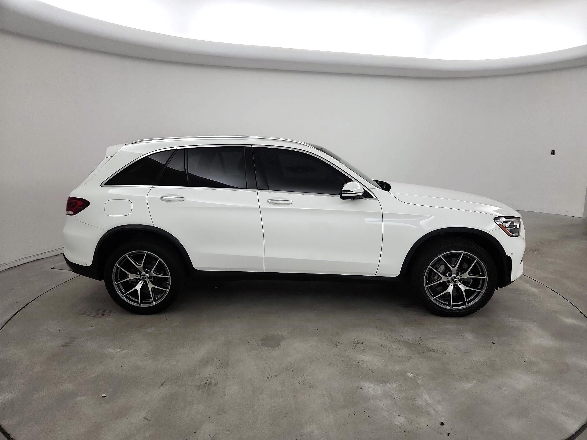 Thumbnail: 2022 Mercedes-Benz GLC - 4
