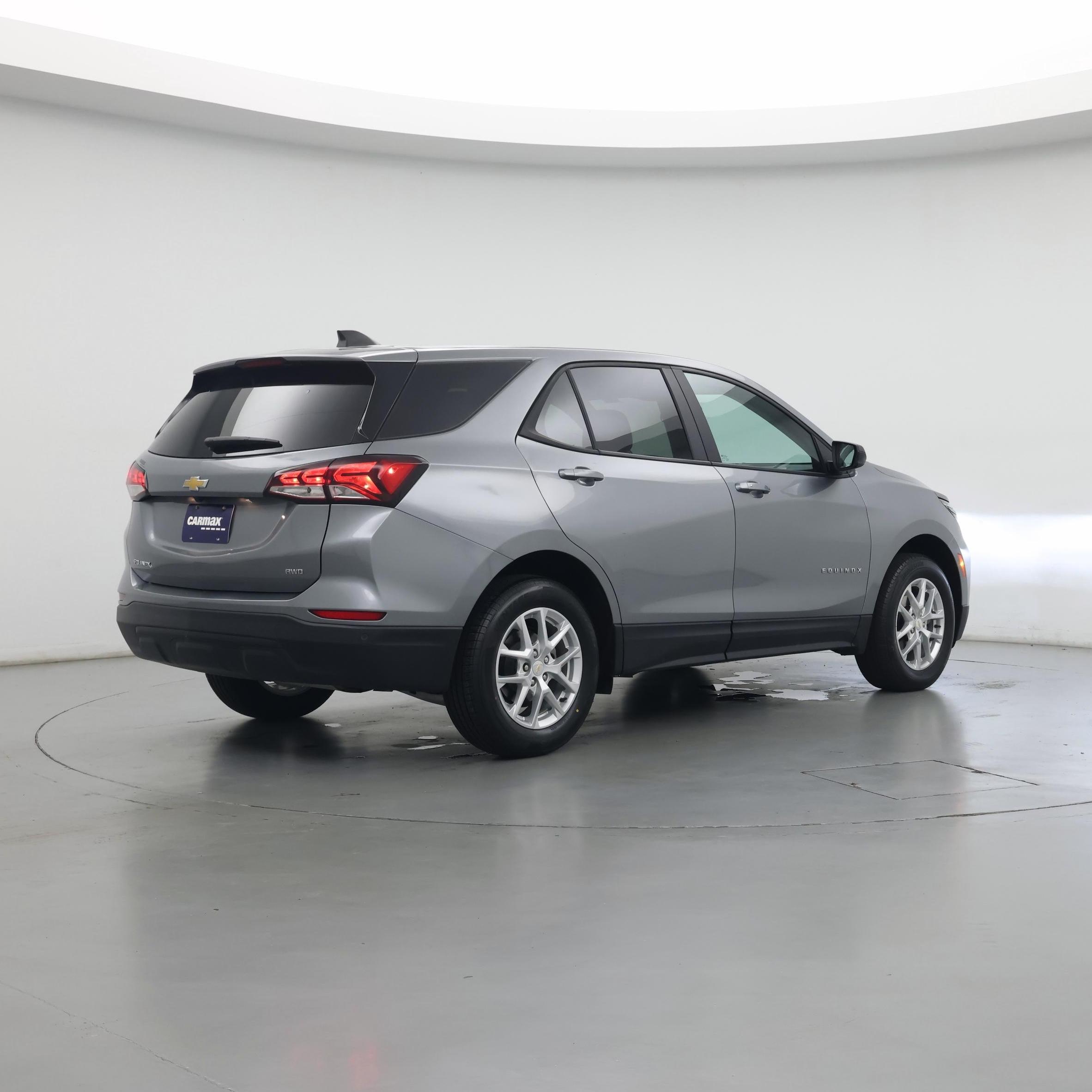 Thumbnail: 2023 Chevrolet Equinox - 2
