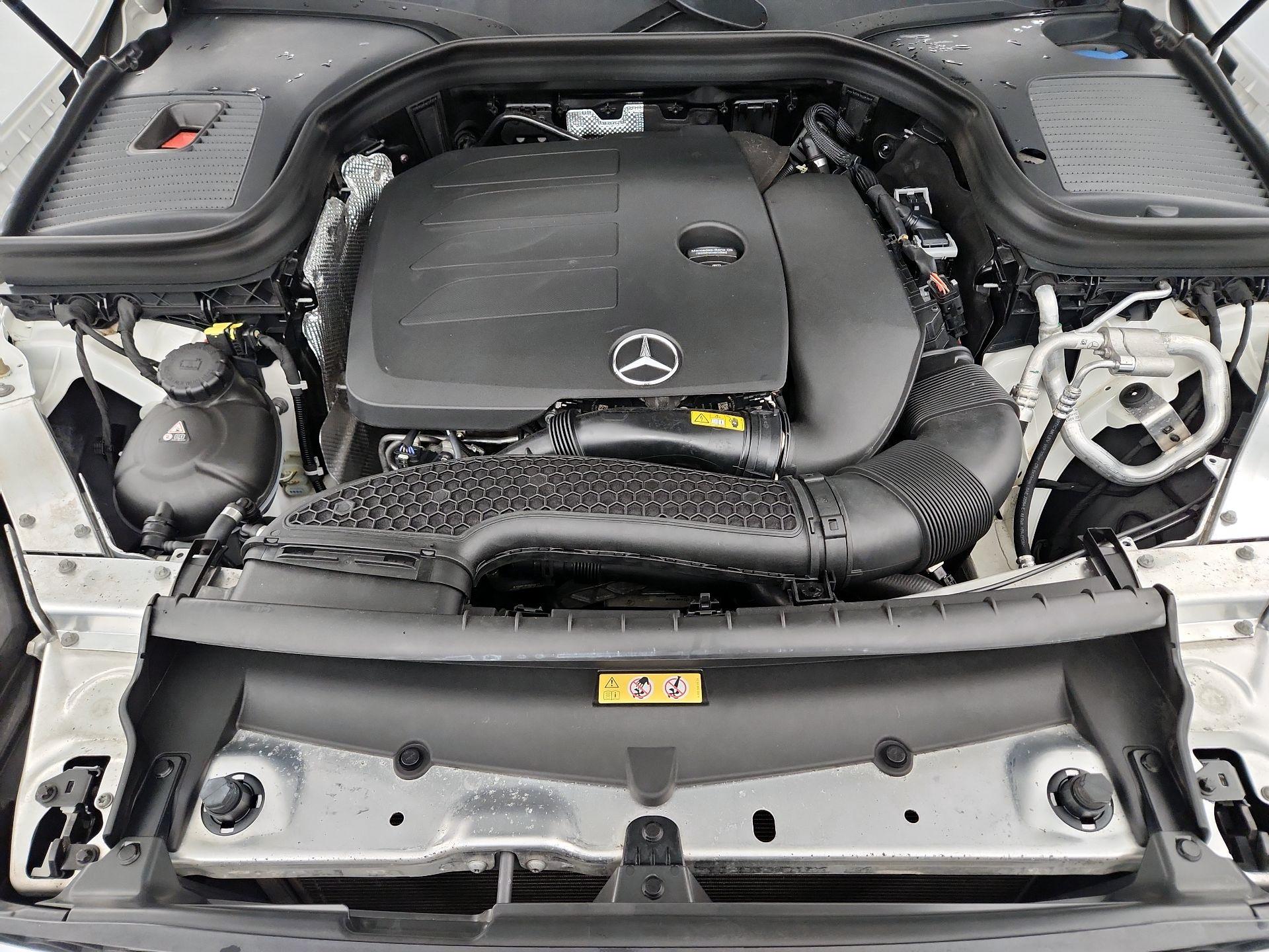 Thumbnail: 2022 Mercedes-Benz GLC - 19