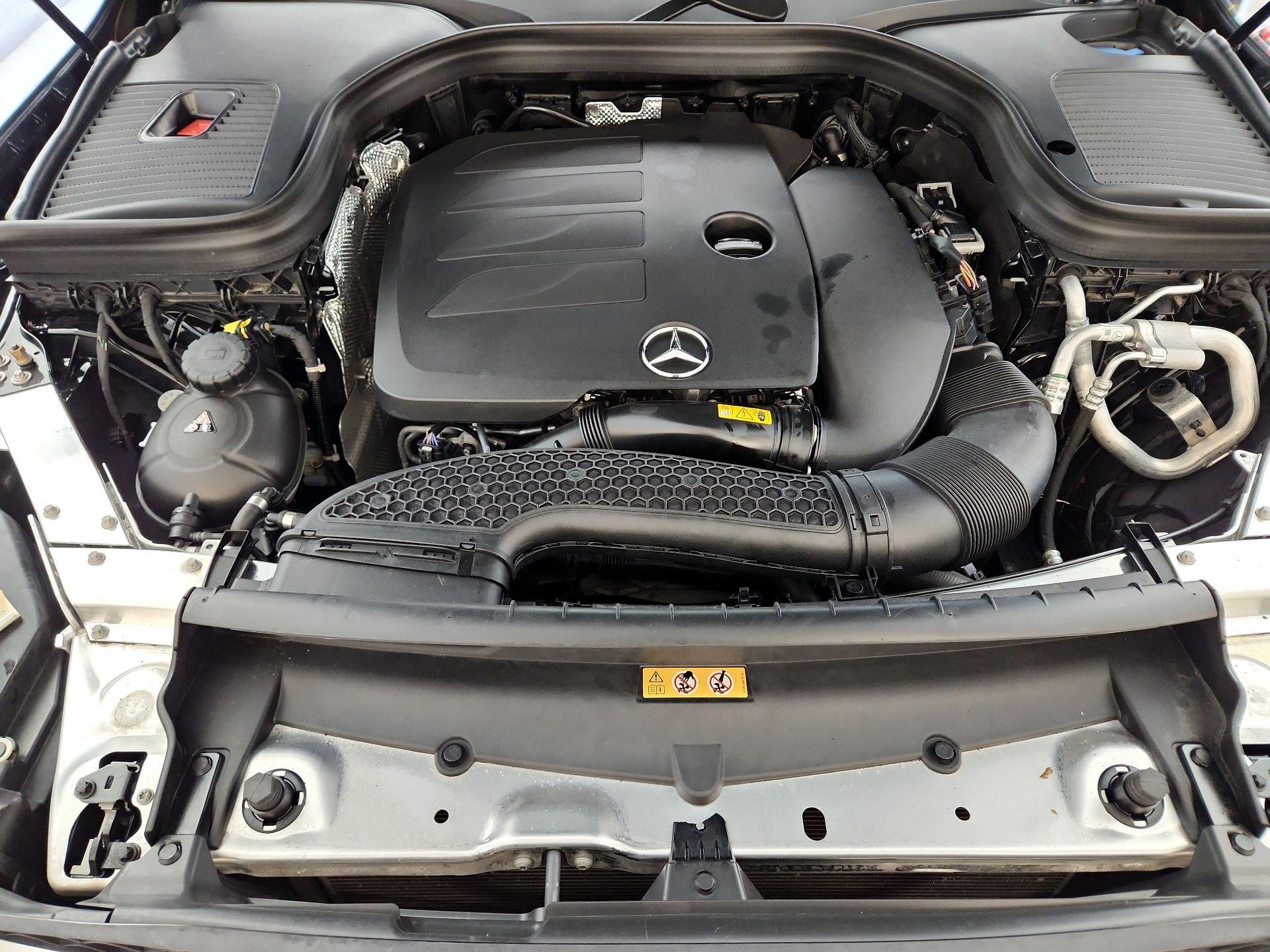 Thumbnail: 2022 Mercedes-Benz GLC - 20