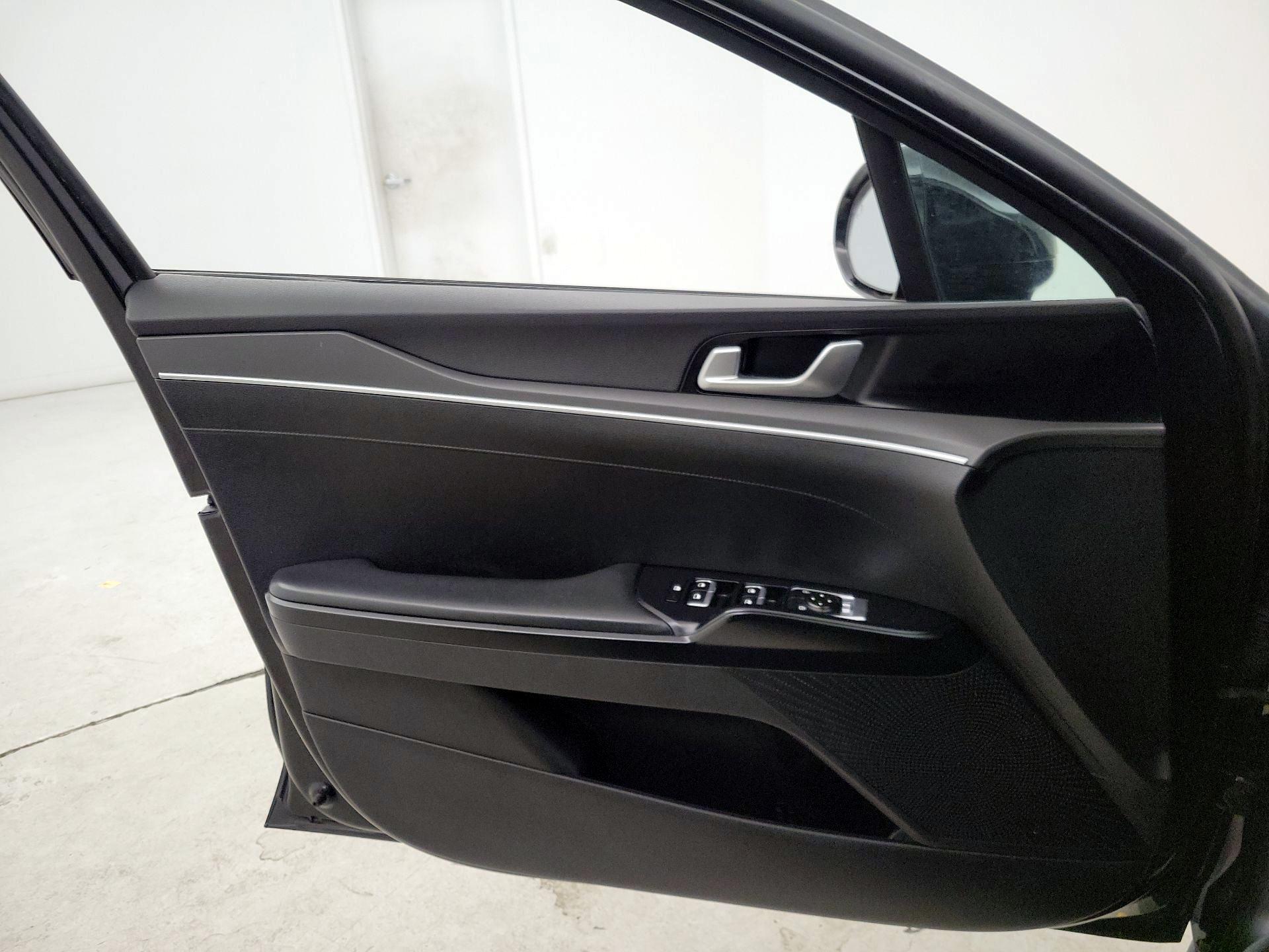 Thumbnail: 2021 Kia K5 - 12
