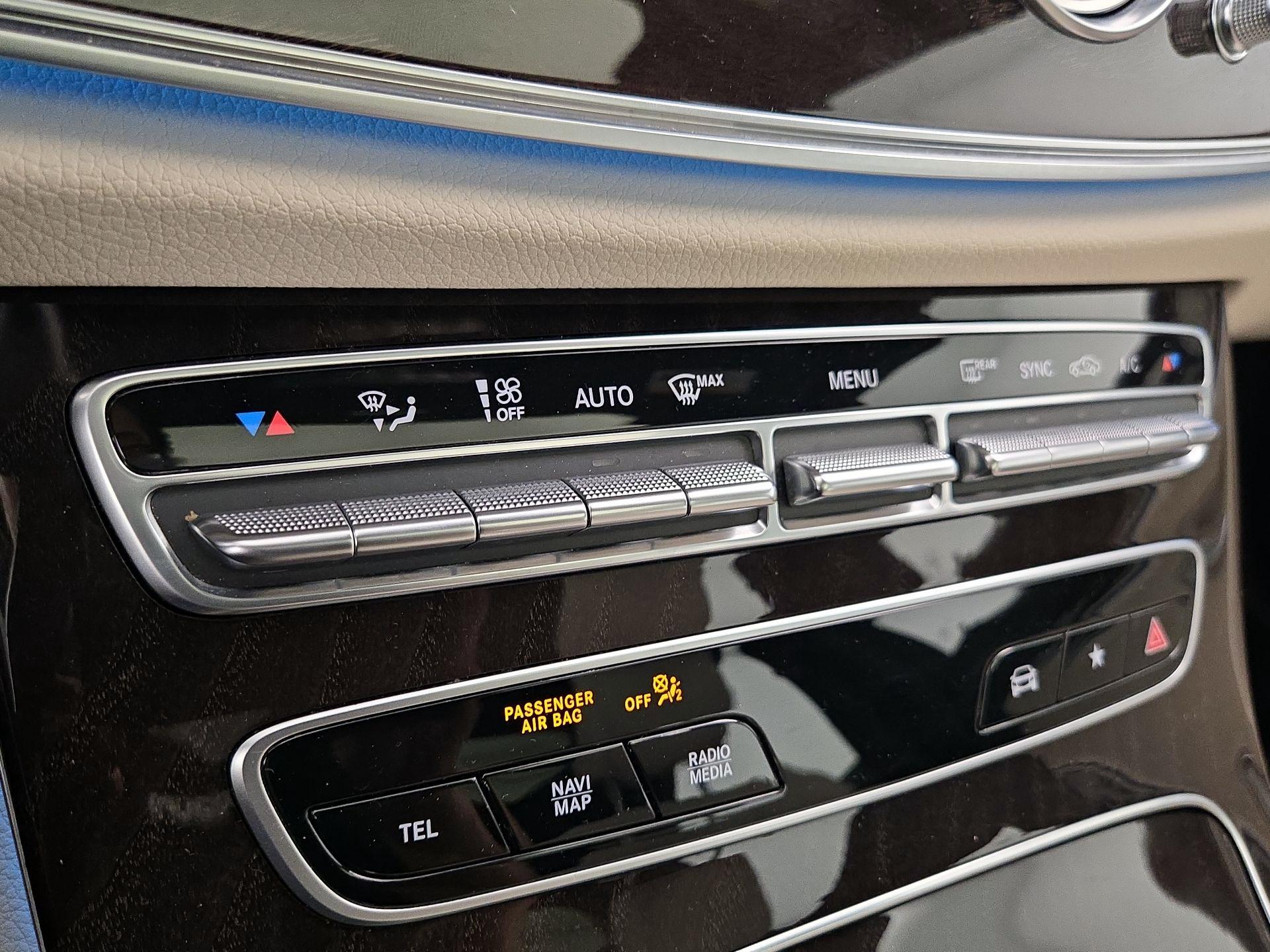 Thumbnail: 2021 Mercedes-Benz E-Class - 17