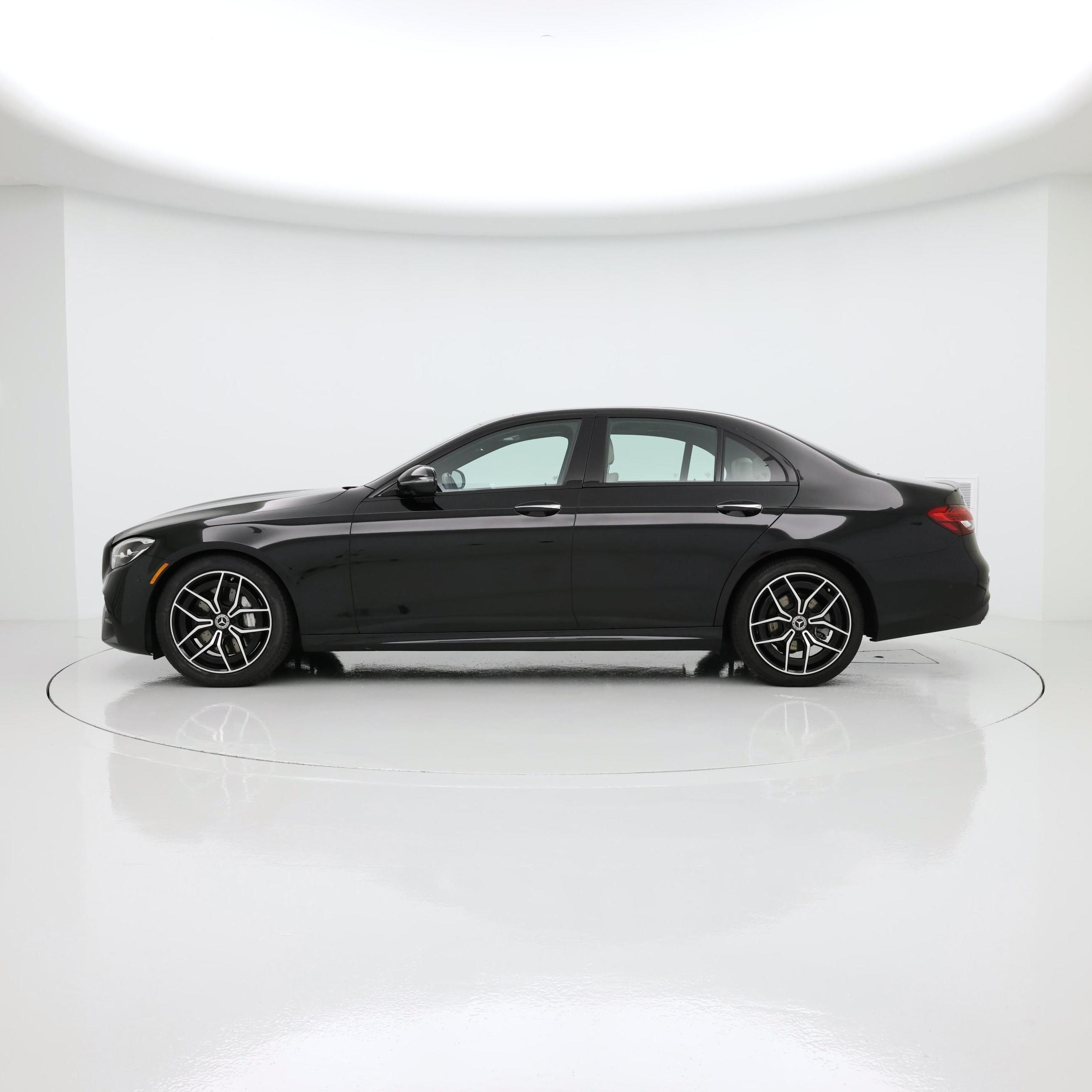 Thumbnail: 2021 Mercedes-Benz E-Class - 3