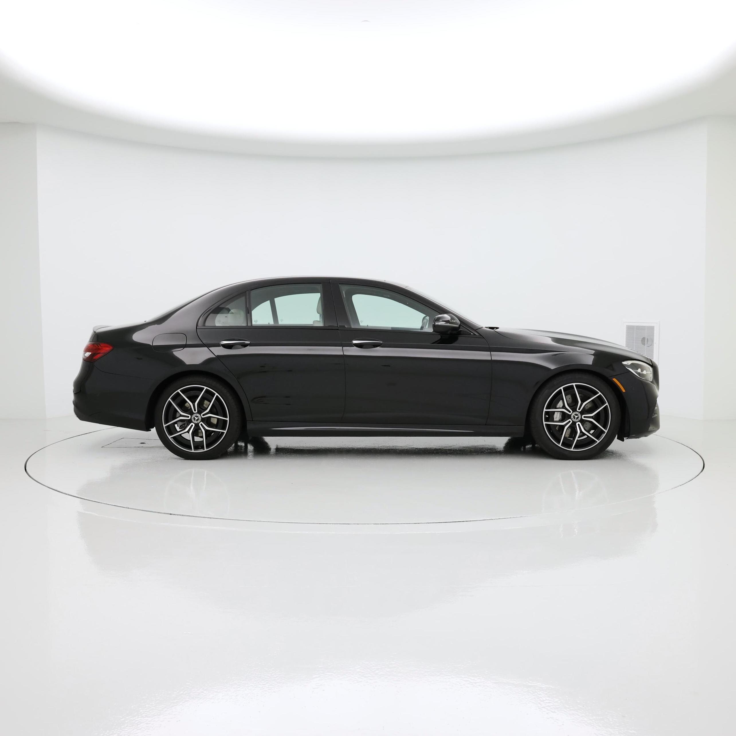 Thumbnail: 2021 Mercedes-Benz E-Class - 7
